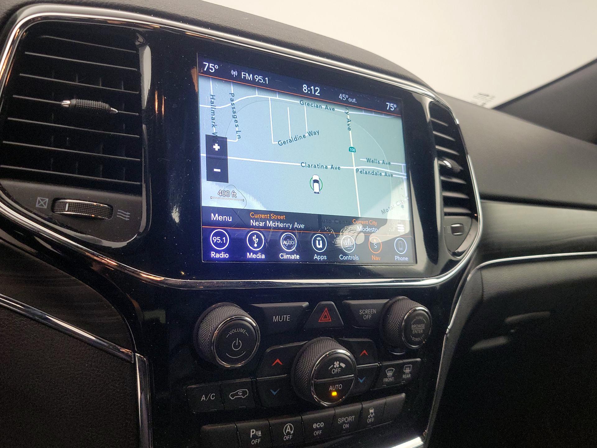 Thumbnail: 2019 Jeep Grand Cherokee - 14