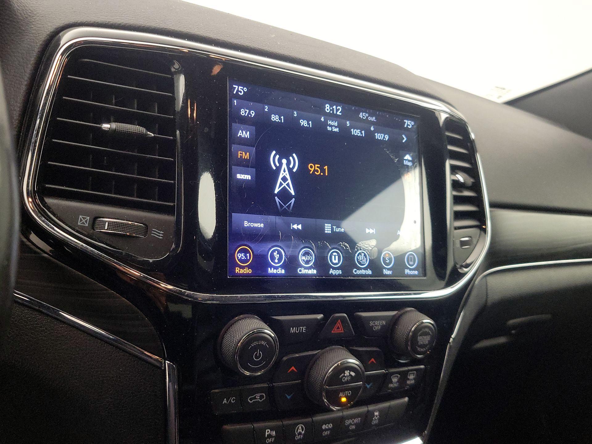 Thumbnail: 2019 Jeep Grand Cherokee - 16