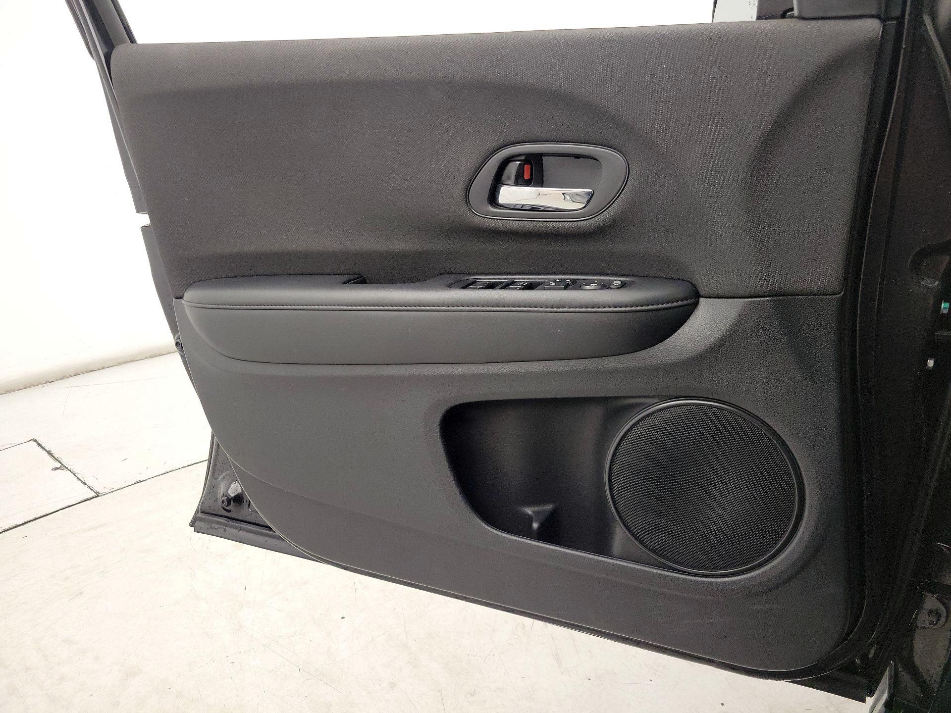 Thumbnail: 2022 Honda HR-V - 12