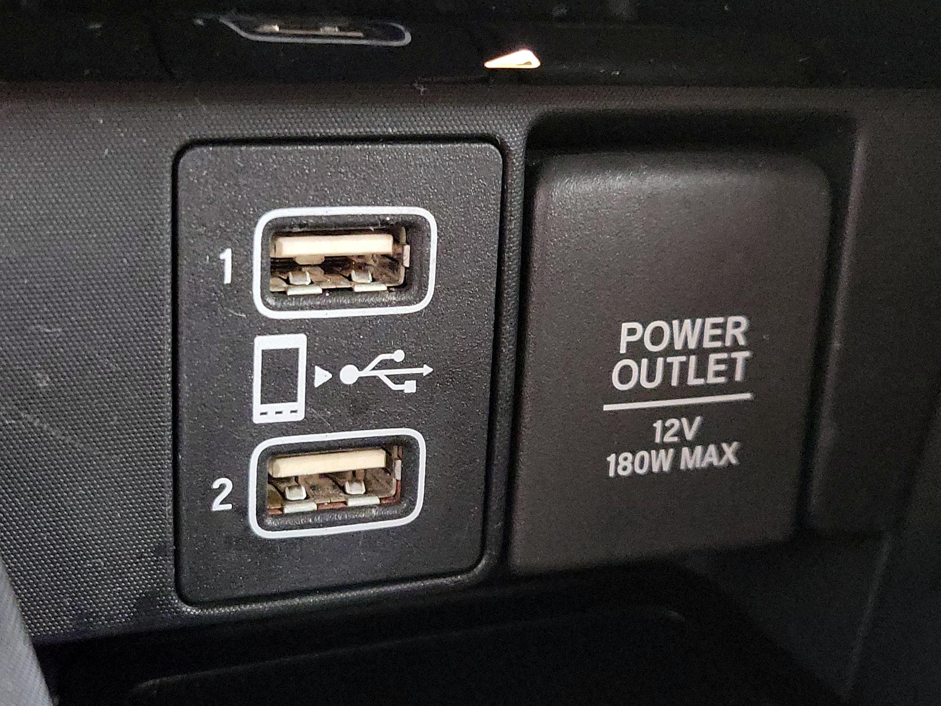 Thumbnail: 2019 Honda Insight - 18