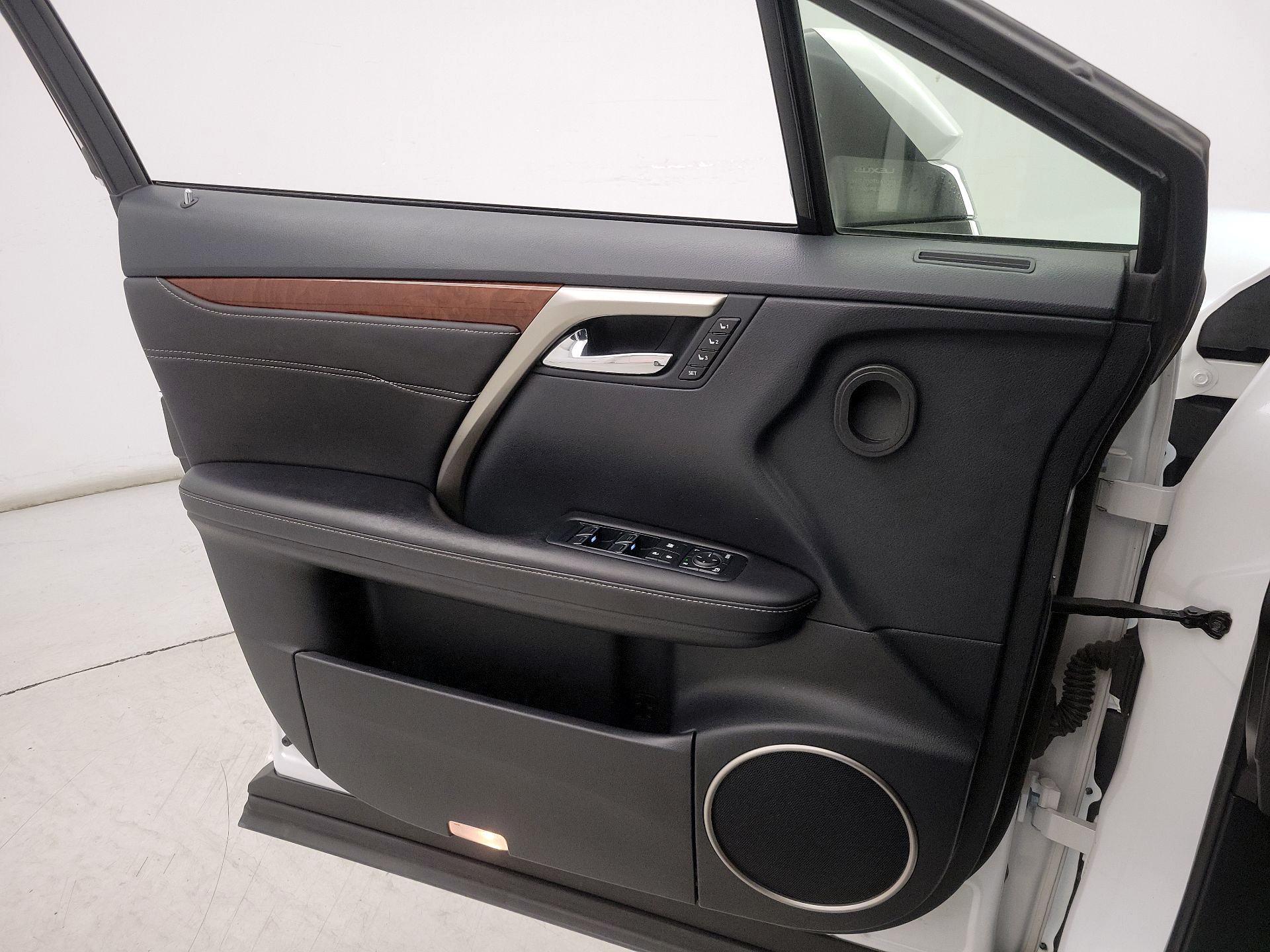 Thumbnail: 2016 Lexus RX - 12