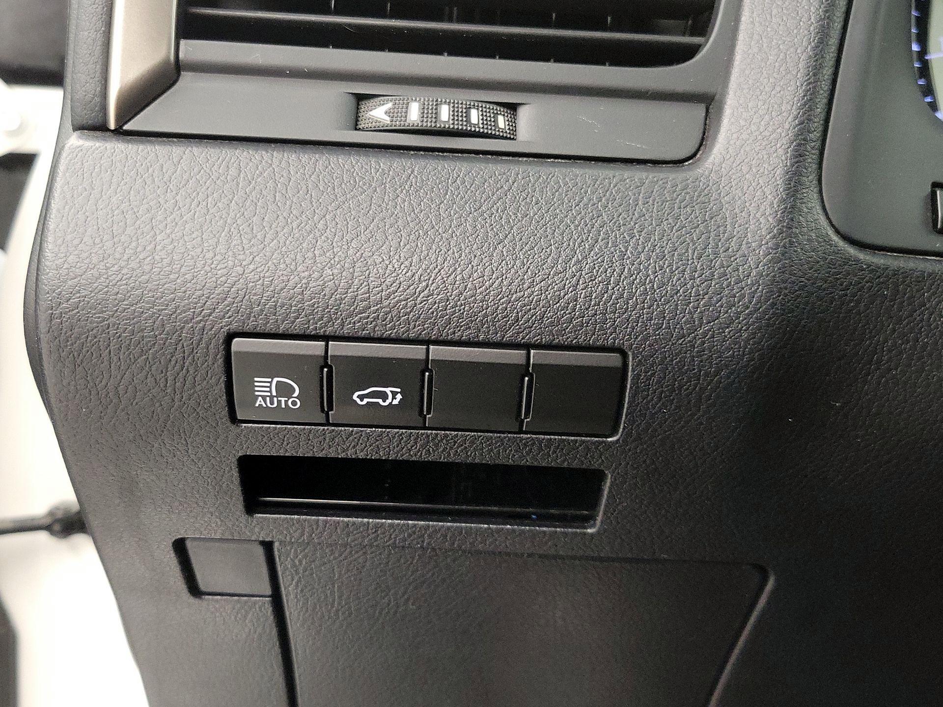 Thumbnail: 2016 Lexus RX - 13