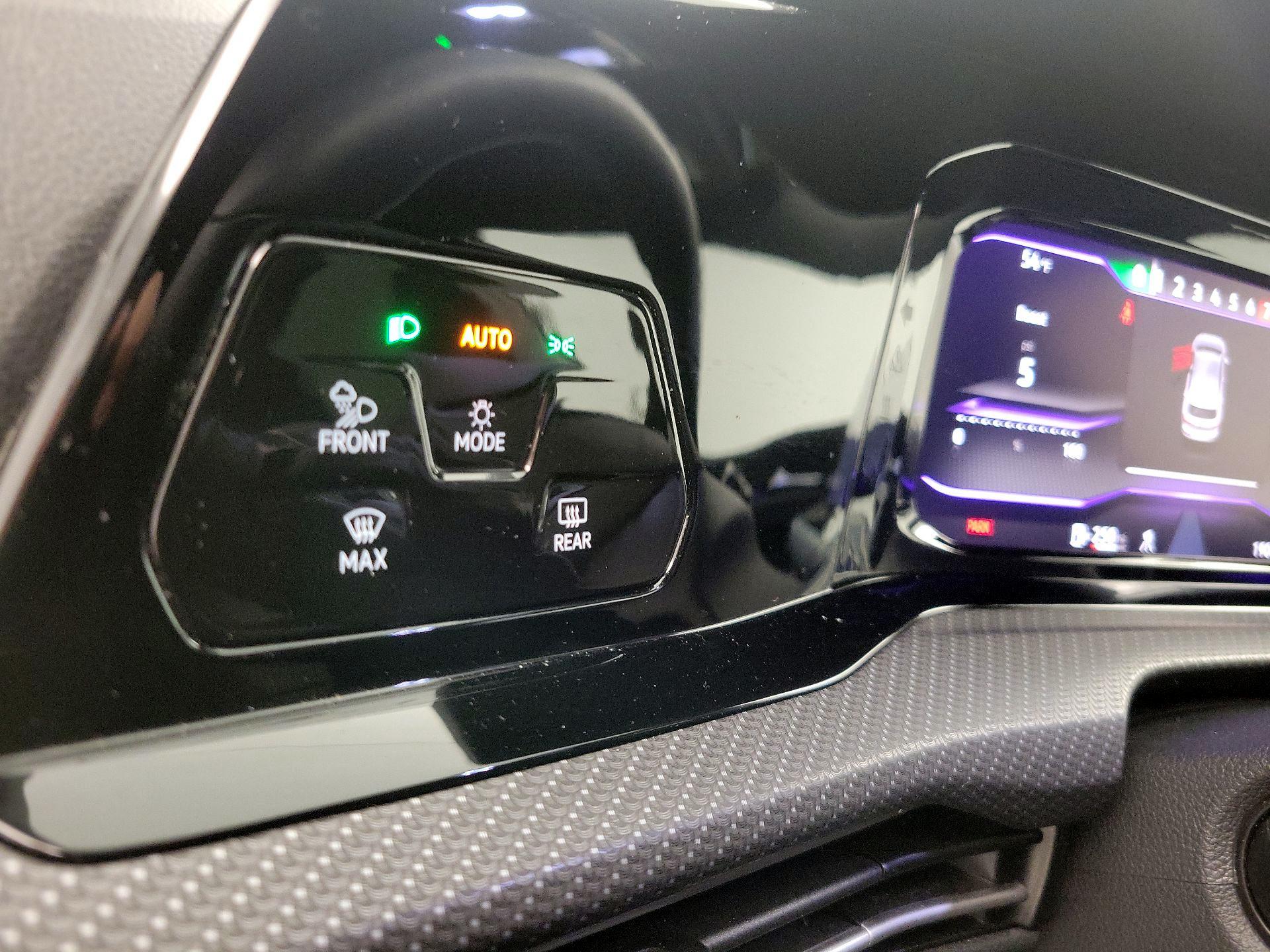 Thumbnail: 2024 Volkswagen Golf - 13