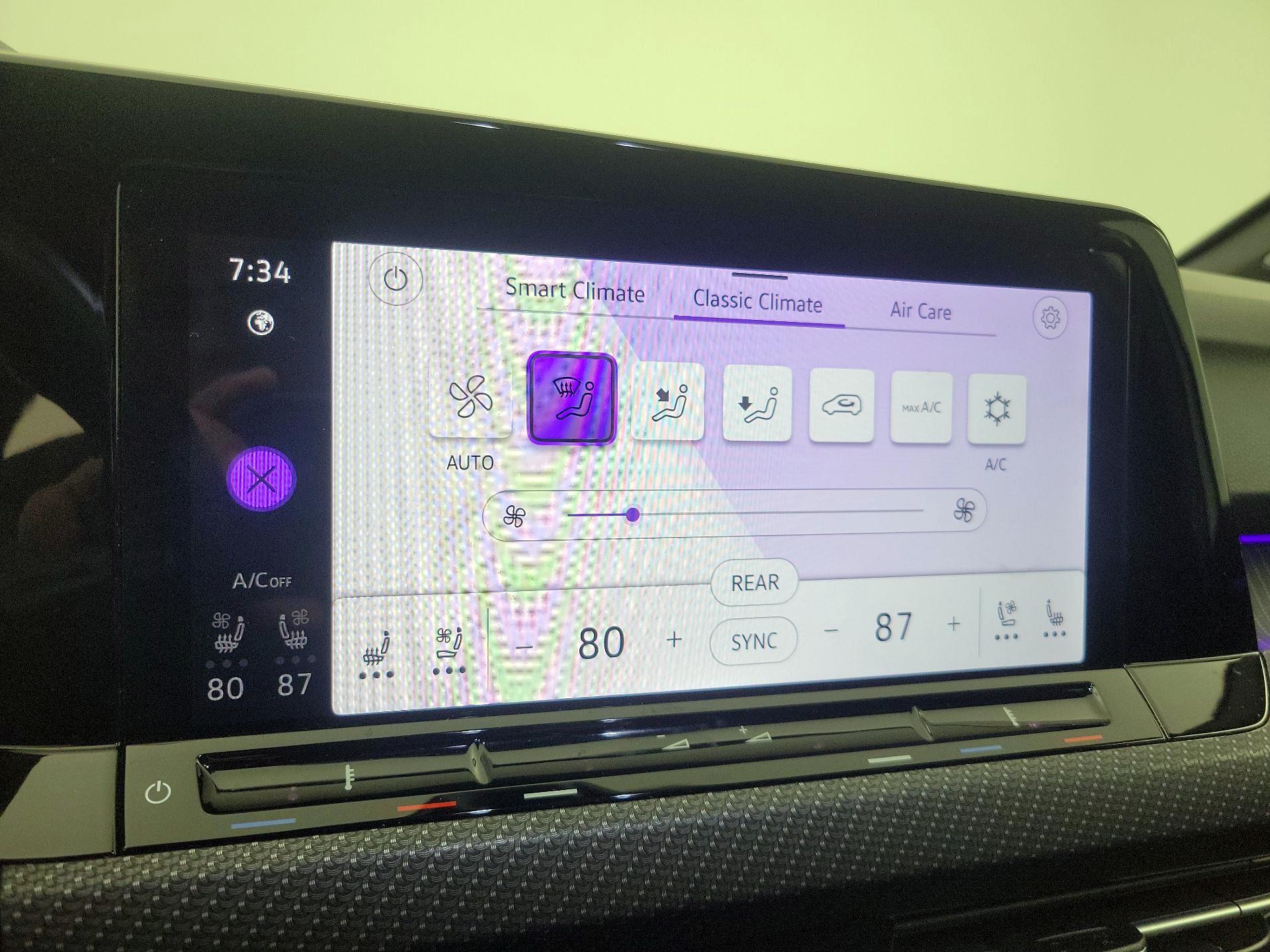 Thumbnail: 2024 Volkswagen Golf - 17