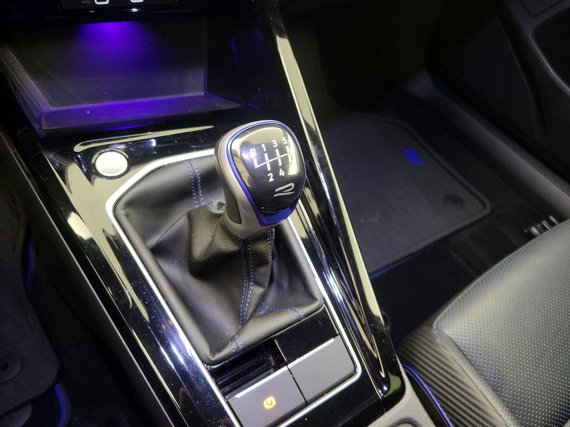 Thumbnail: 2024 Volkswagen Golf - 18