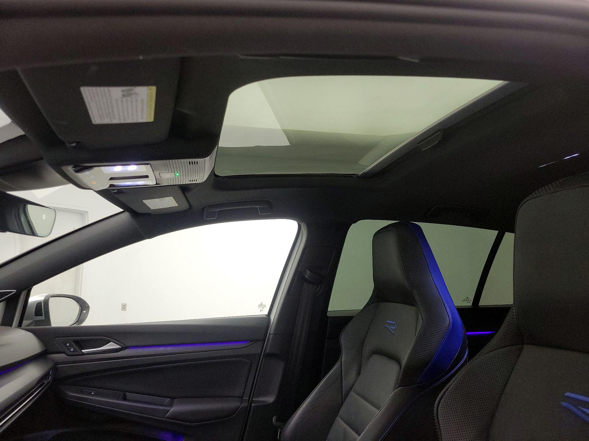 Thumbnail: 2024 Volkswagen Golf - 20