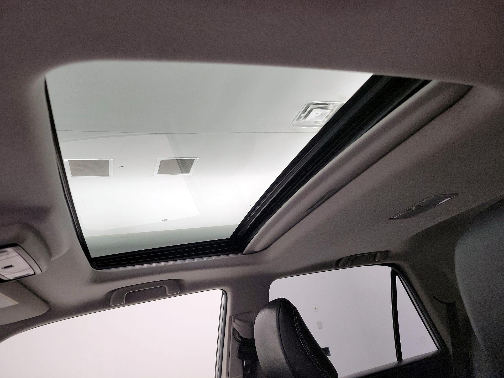 Thumbnail: 2018 Toyota 4Runner - 20