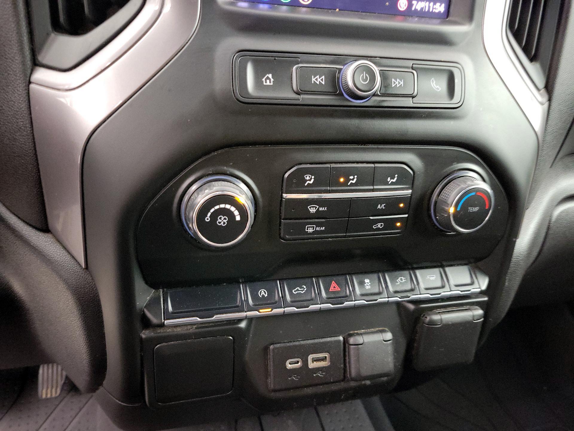 Thumbnail: 2021 Chevrolet Silverado 1500 - 16