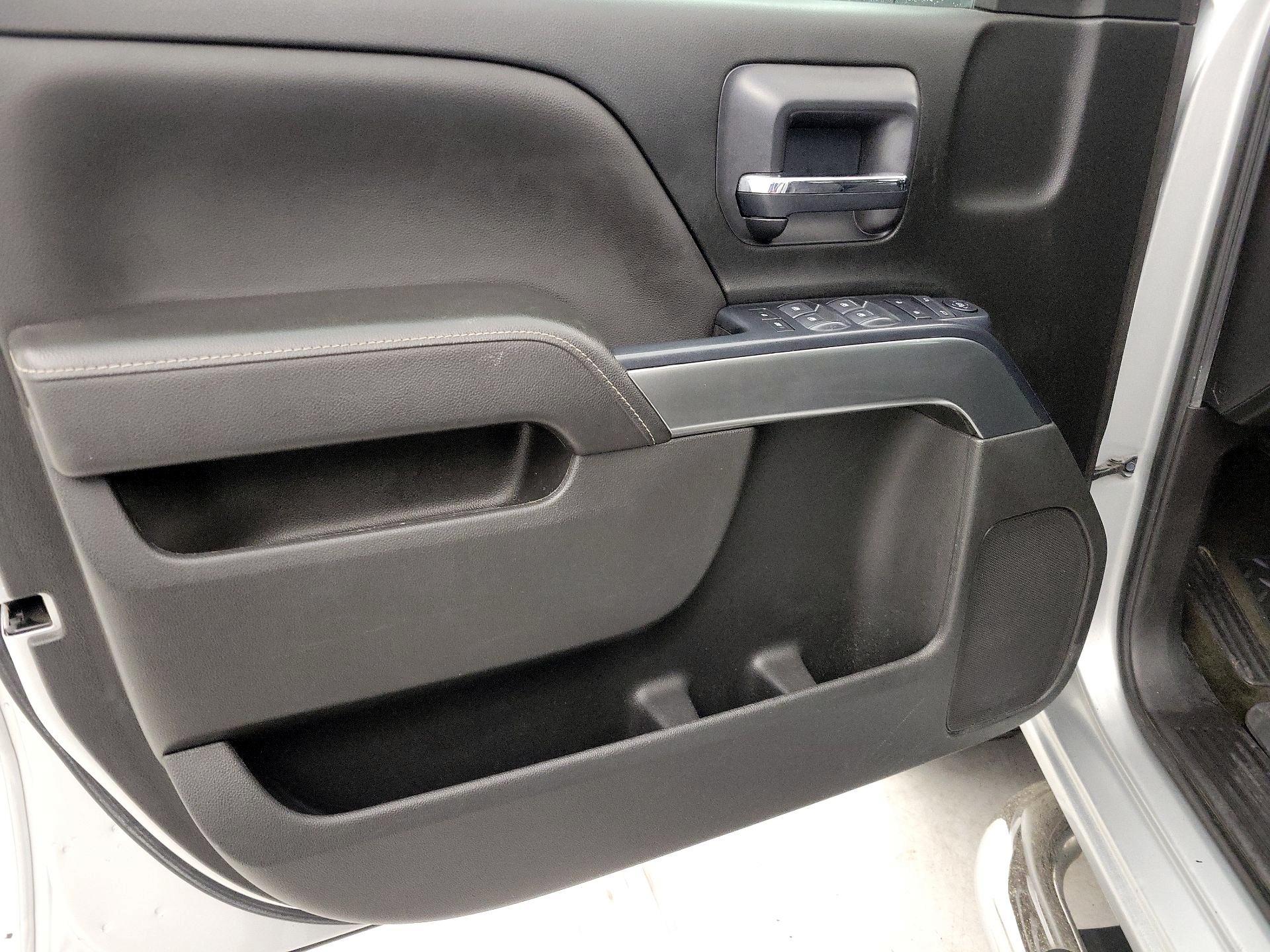 Thumbnail: 2017 Chevrolet Silverado 1500 - 12