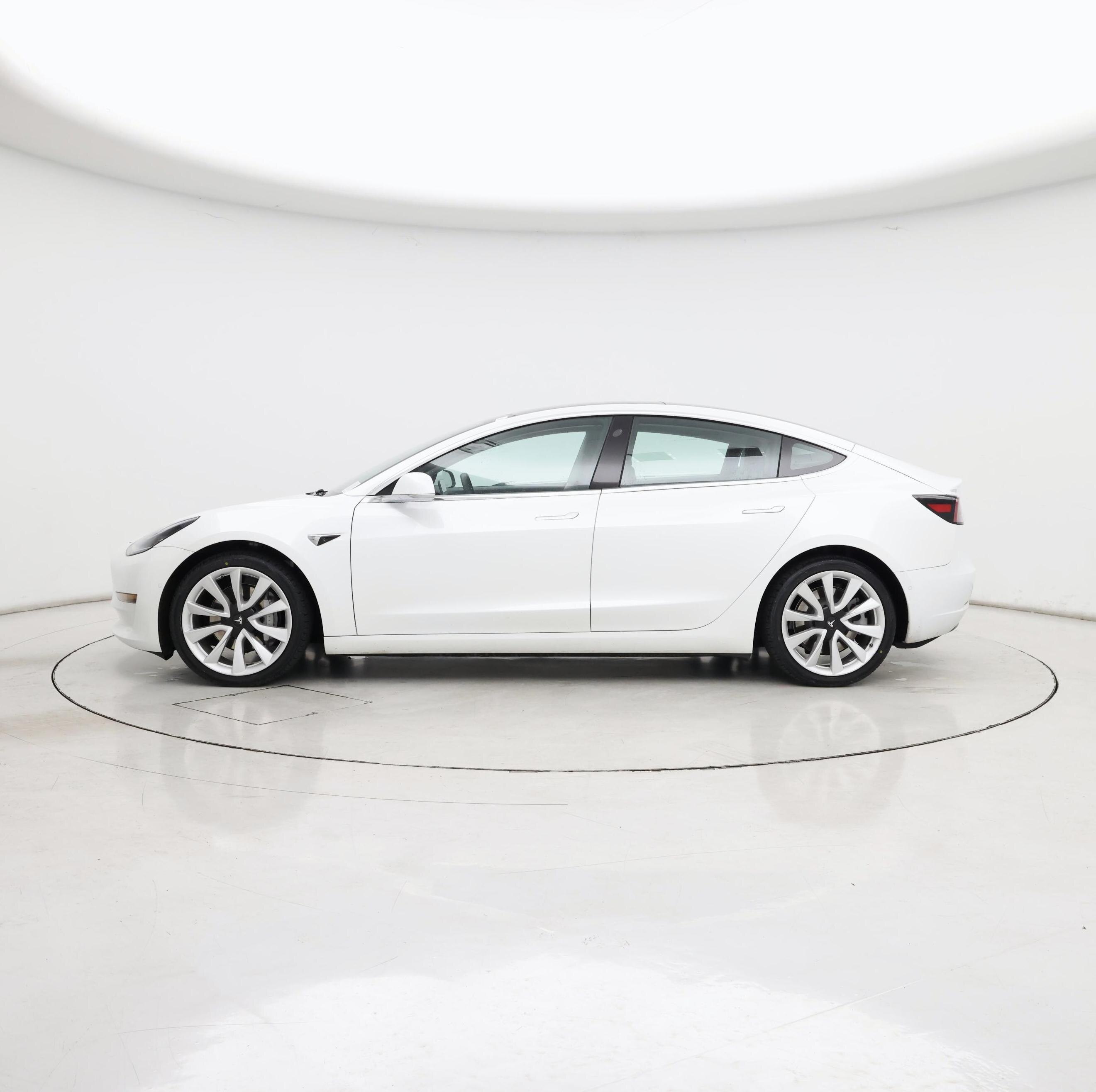 Thumbnail: 2020 Tesla Model 3 - 3