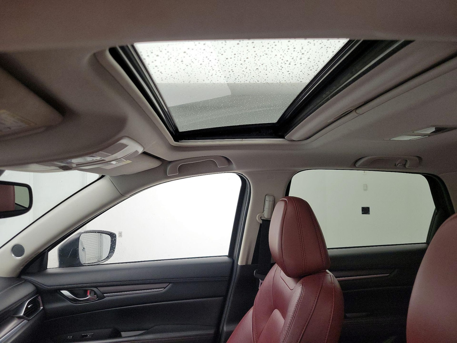 Sunroof(s) & Overhead Airbags
