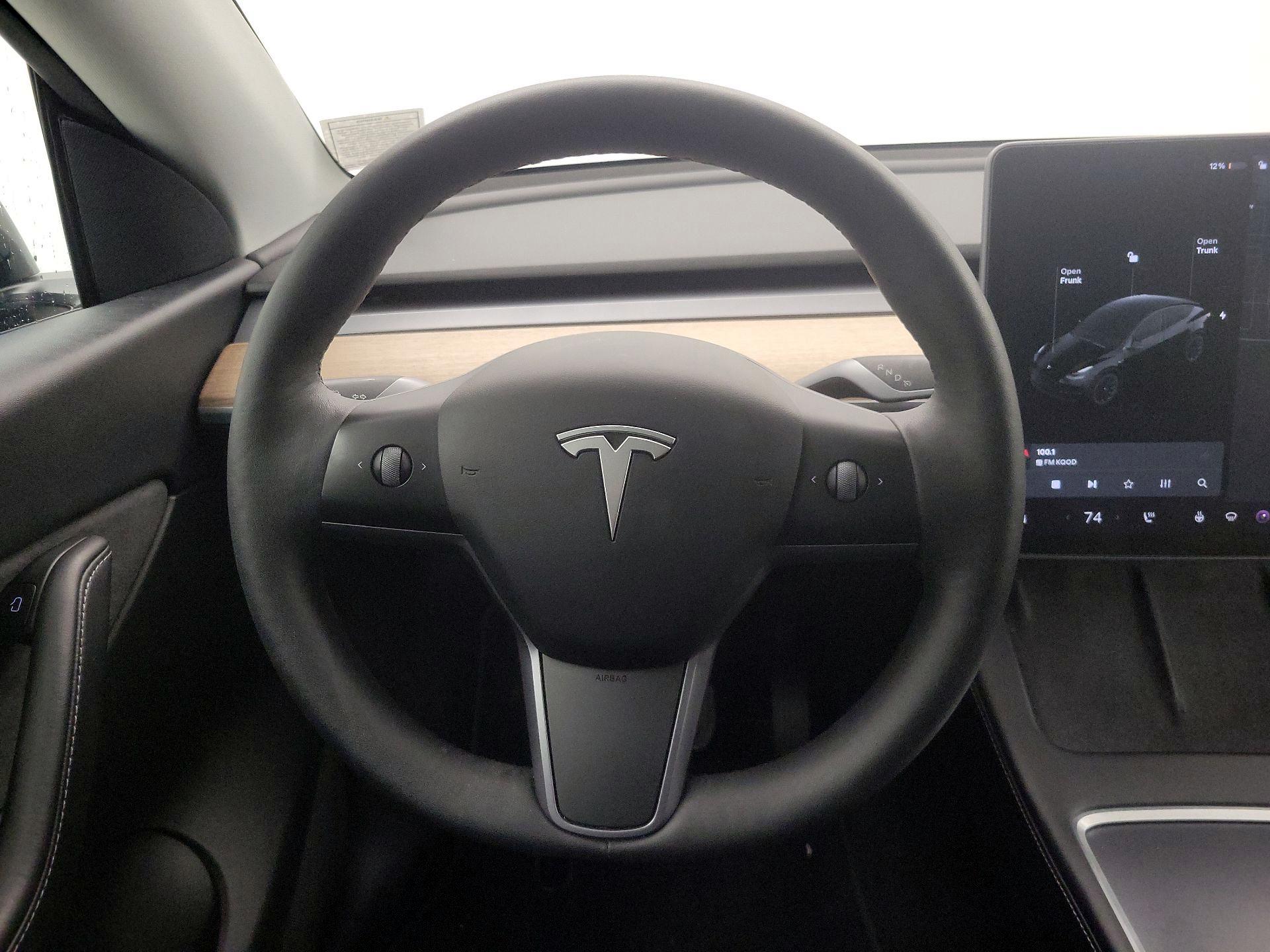 Thumbnail: 2022 Tesla Model Y - 10