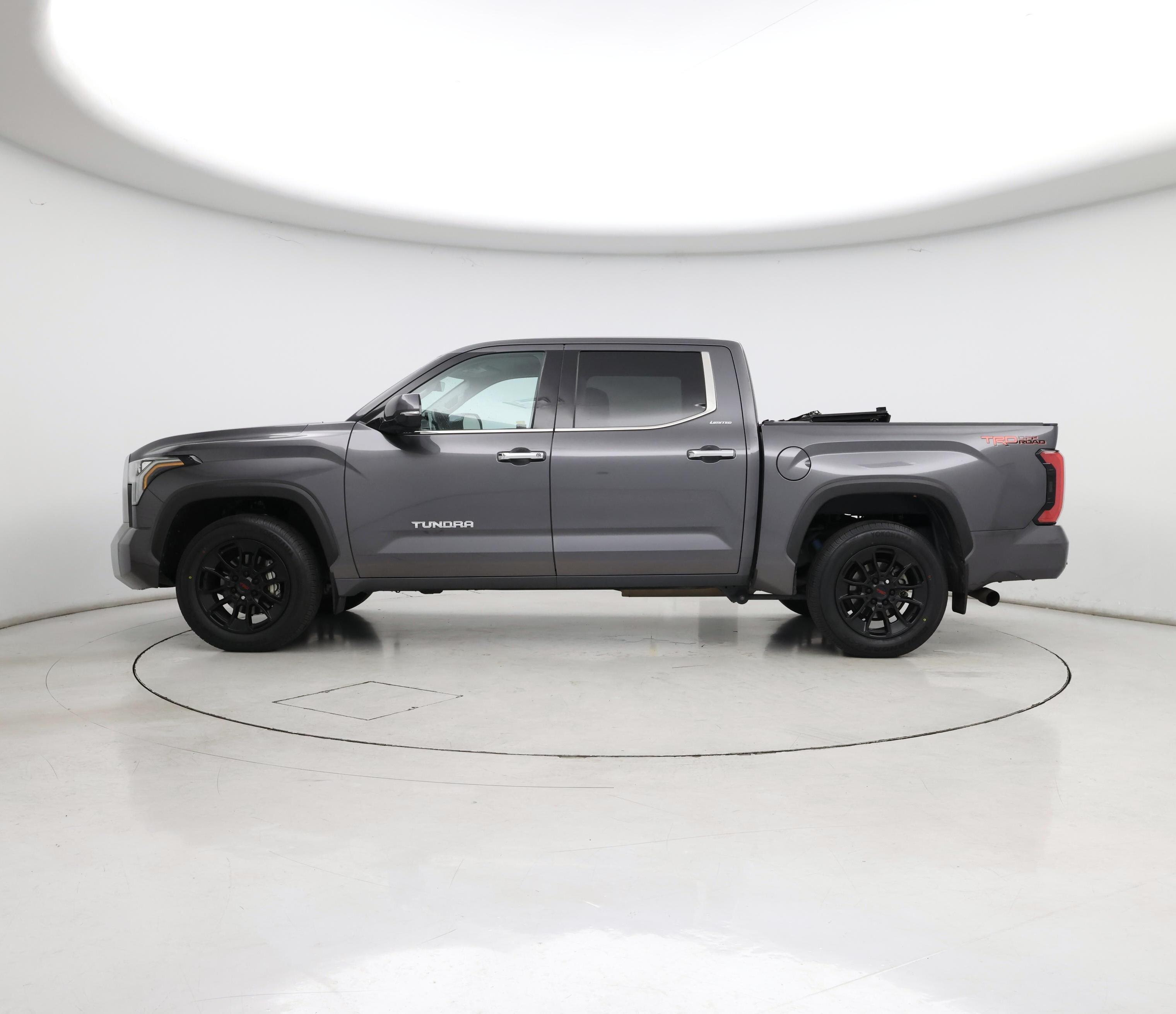 Thumbnail: 2022 Toyota Tundra - 3