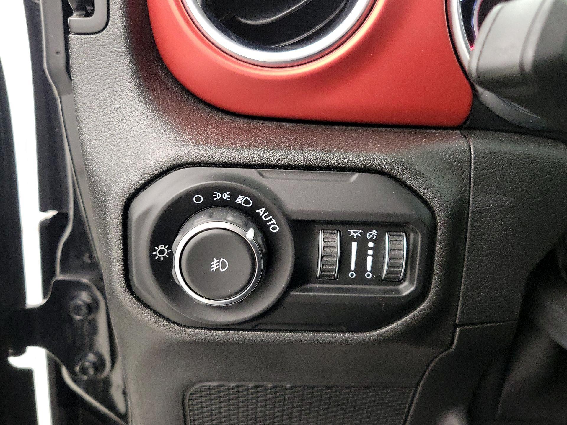 Thumbnail: 2021 Jeep Wrangler - 13