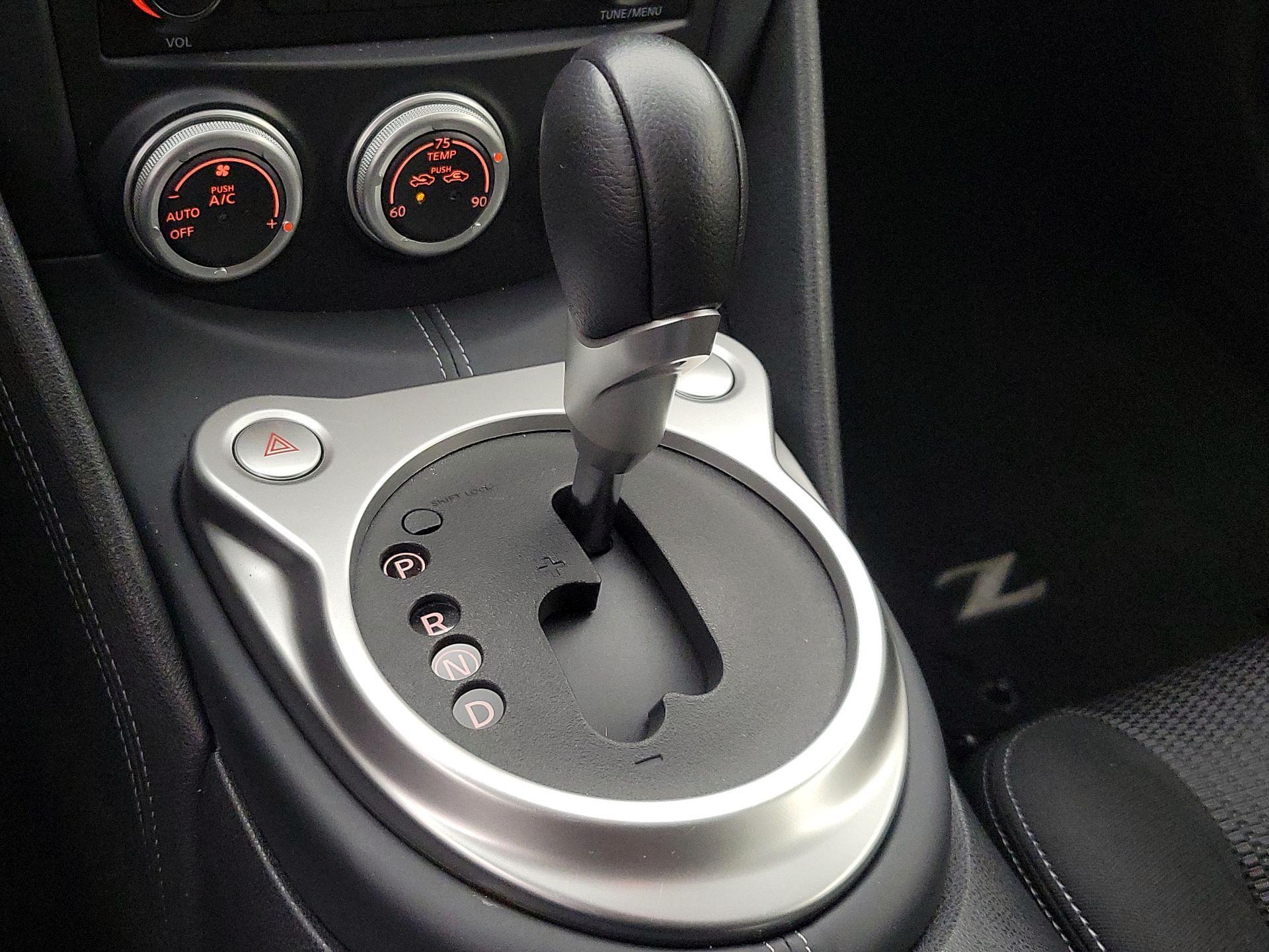 Thumbnail: 2016 Nissan Z - 16