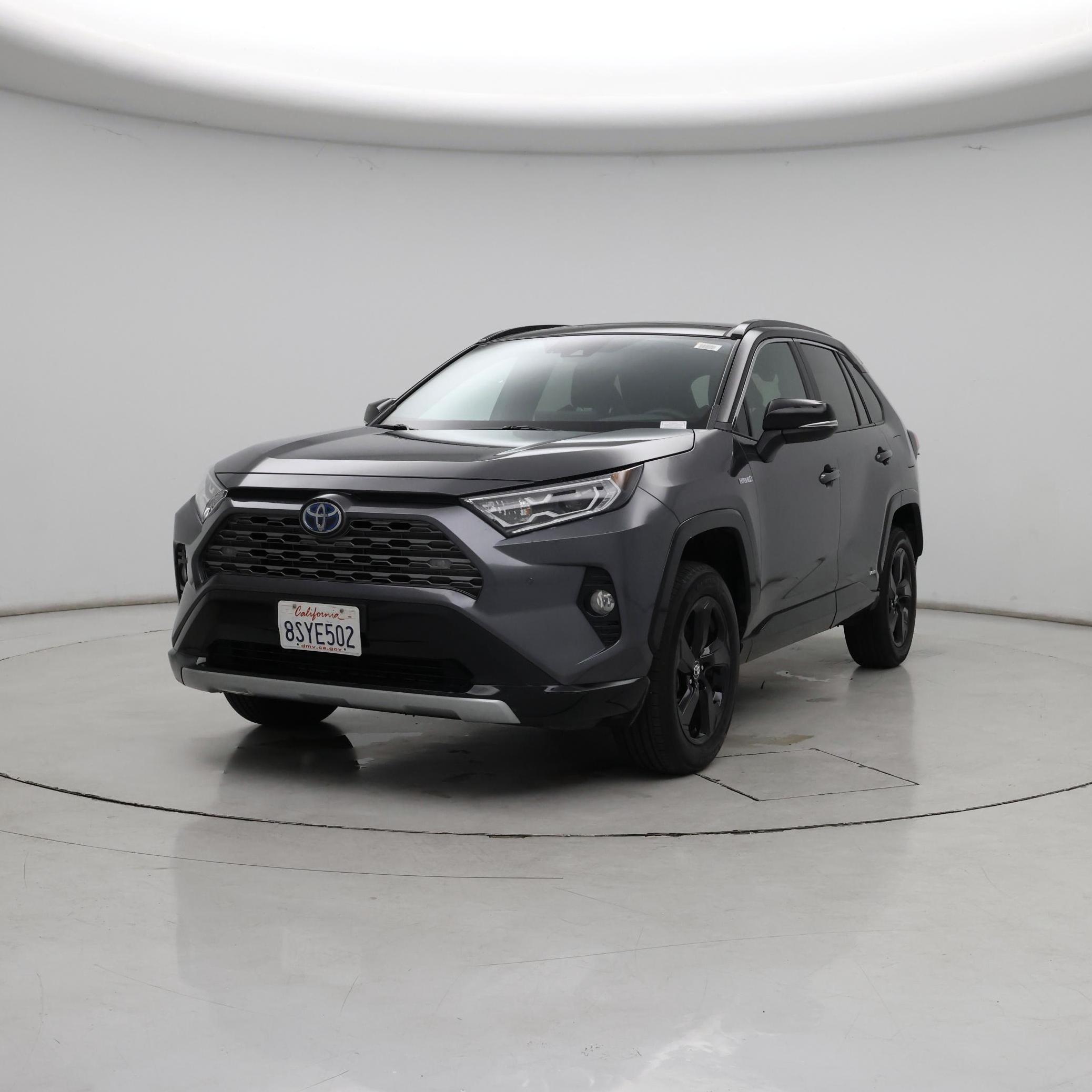 Thumbnail: 2021 Toyota RAV4 - 4