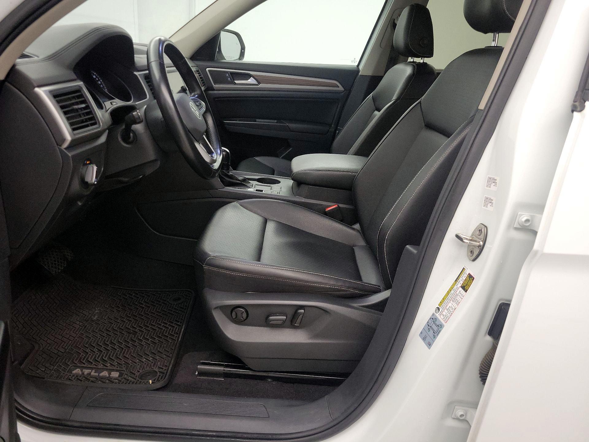 Thumbnail: 2021 Volkswagen Atlas - 11