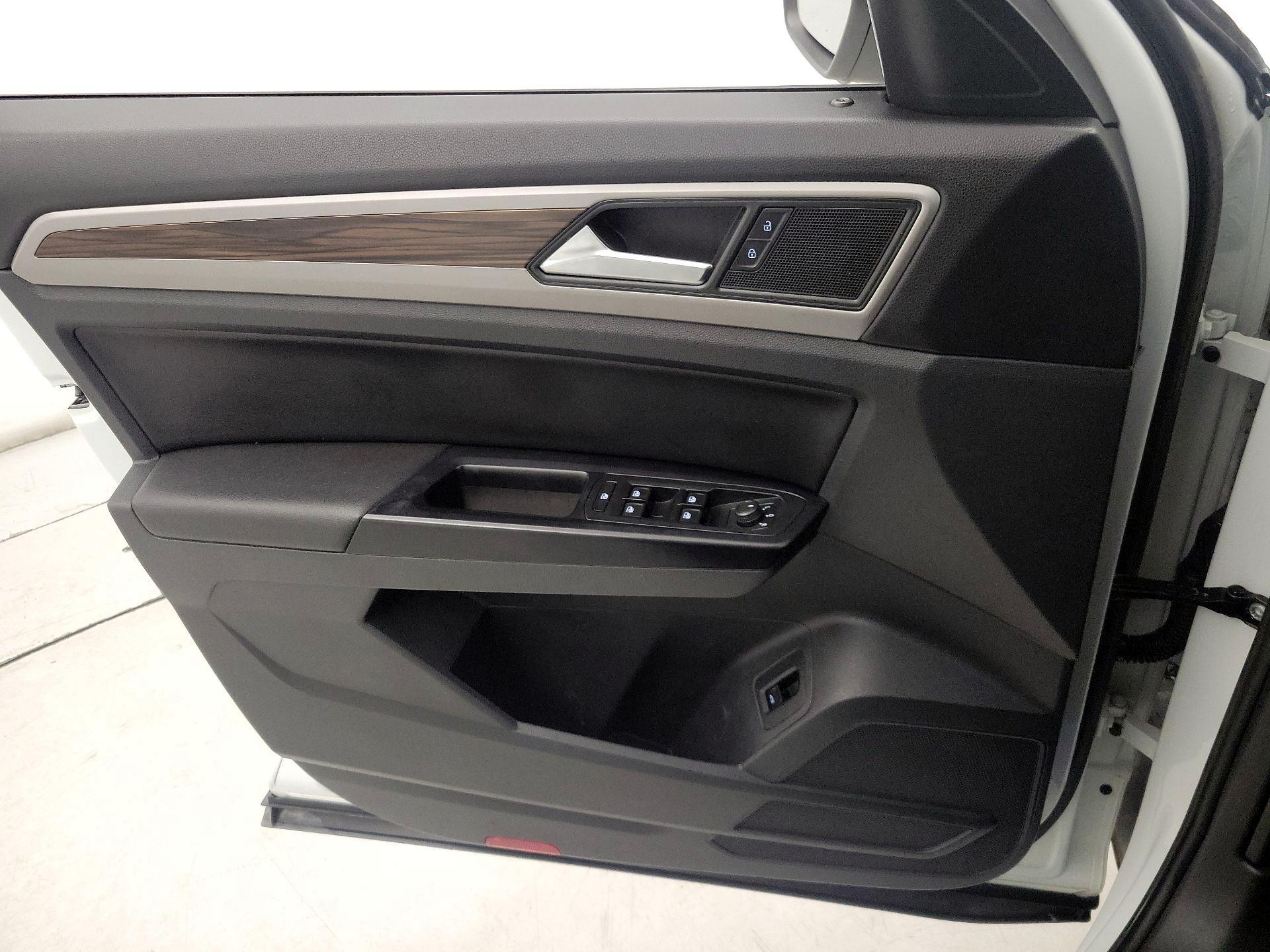 Thumbnail: 2021 Volkswagen Atlas - 12