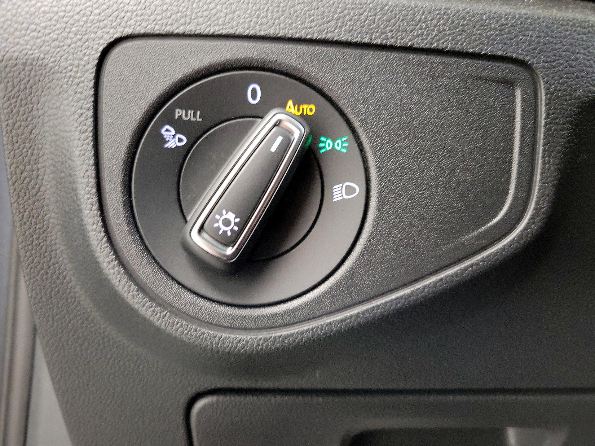 Thumbnail: 2021 Volkswagen Atlas - 13