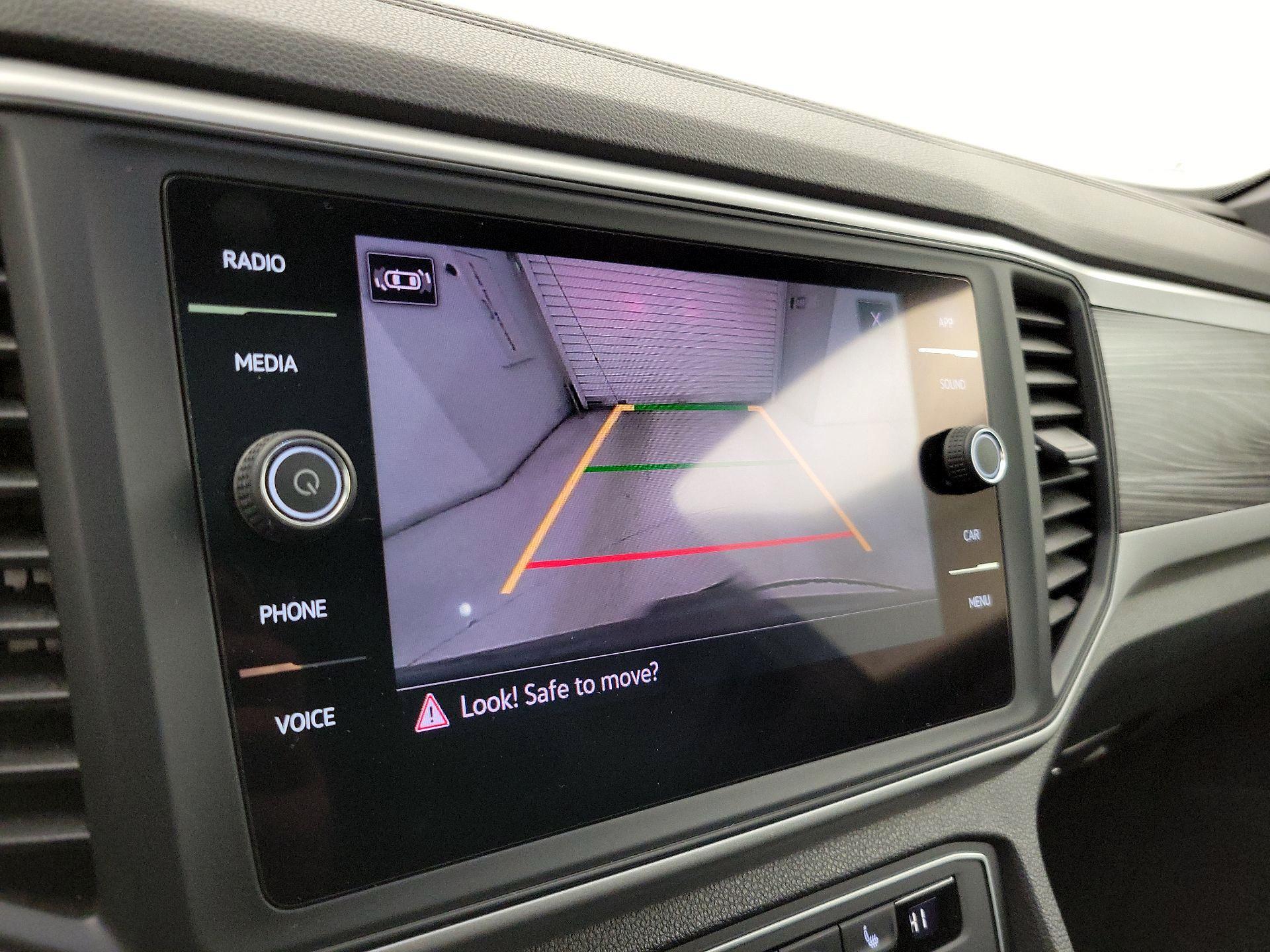 Thumbnail: 2021 Volkswagen Atlas - 14