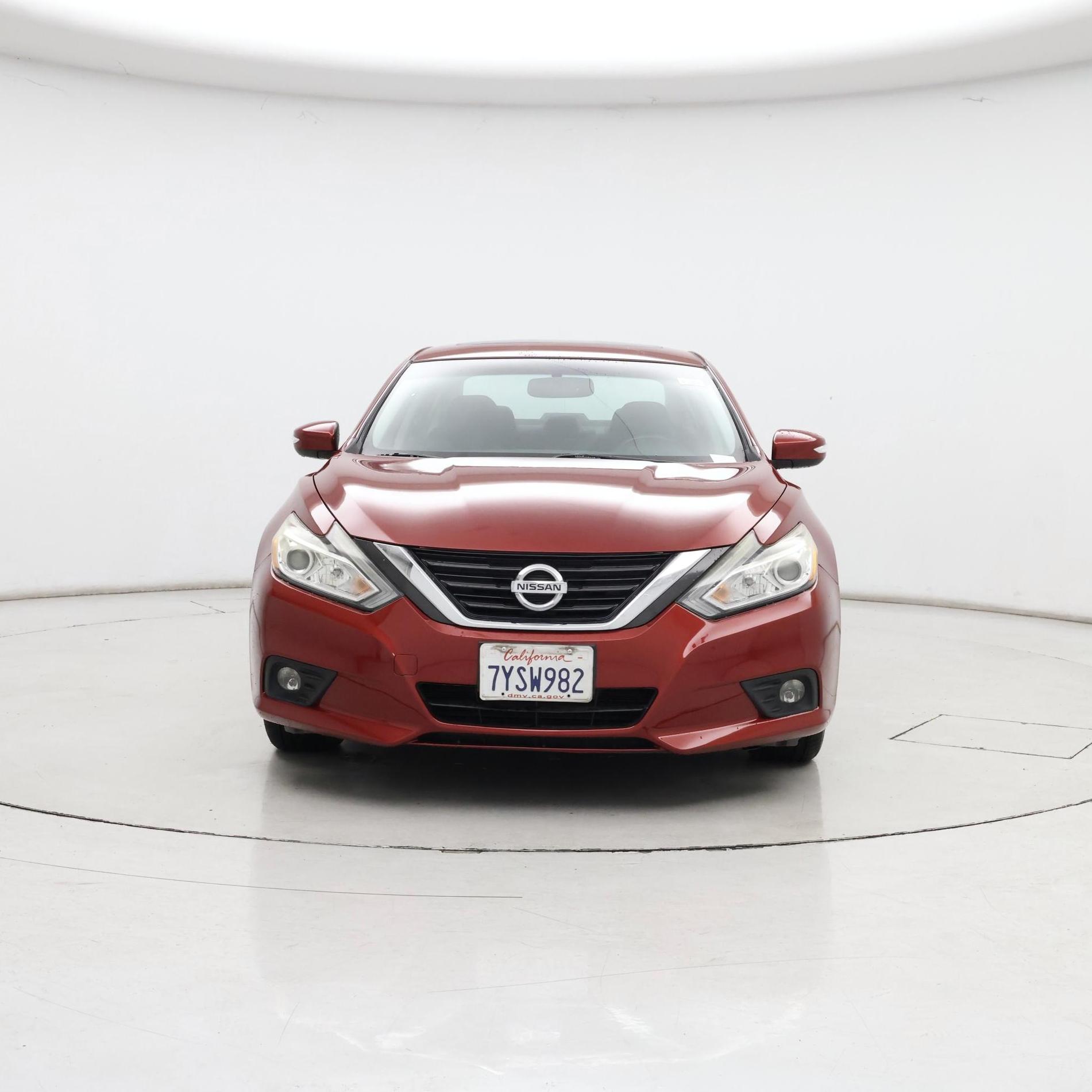Thumbnail: 2016 Nissan Altima - 5