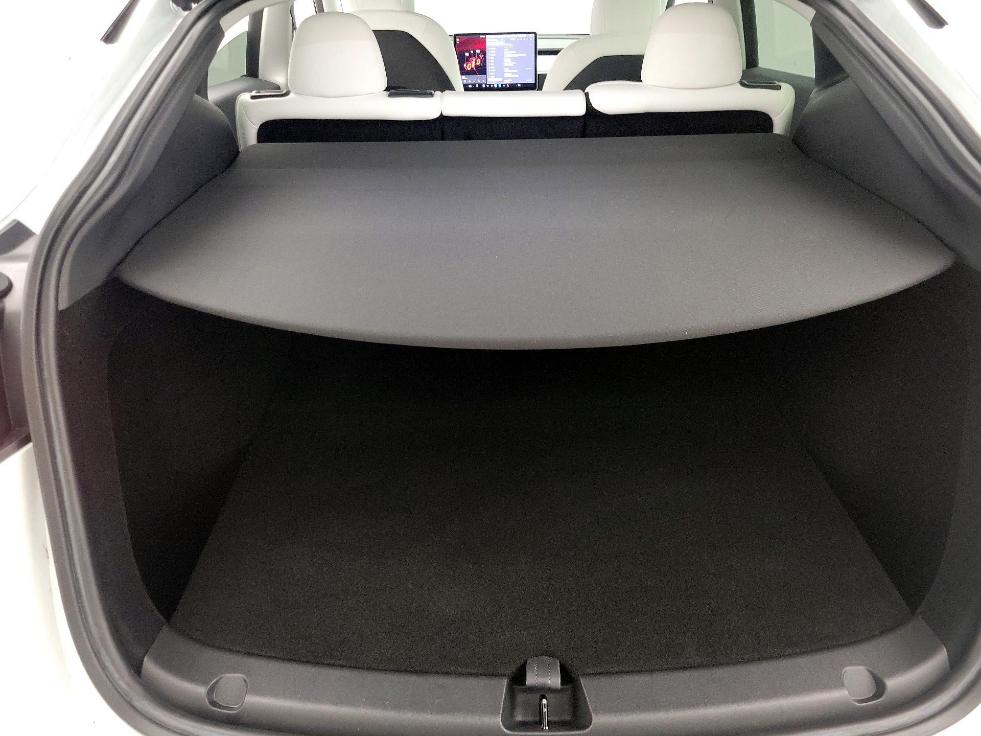 Thumbnail: 2023 Tesla Model Y - 20