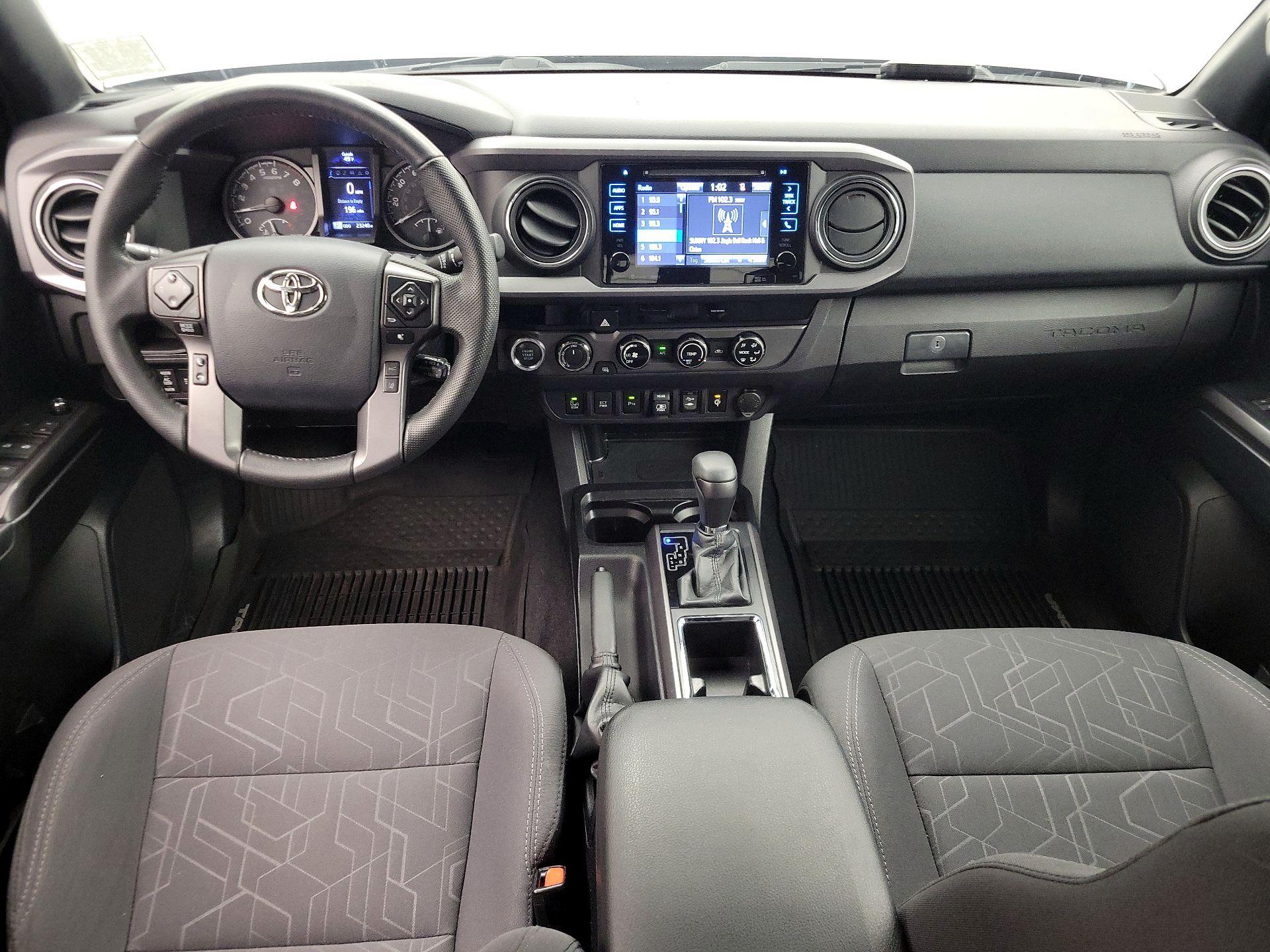 Thumbnail: 2018 Toyota Tacoma - 9