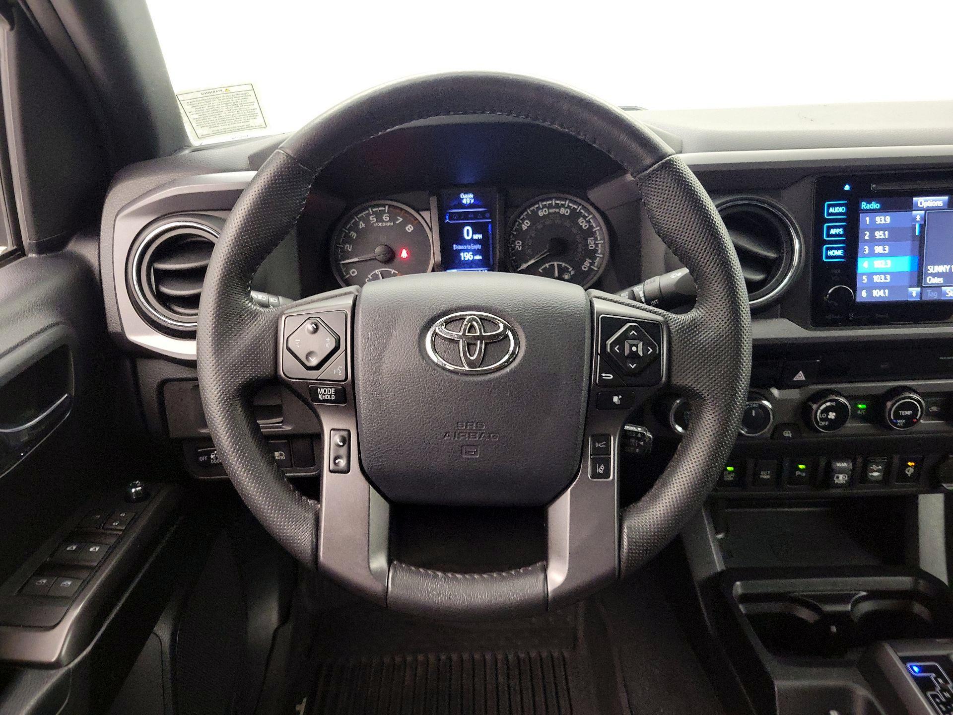 Thumbnail: 2018 Toyota Tacoma - 10