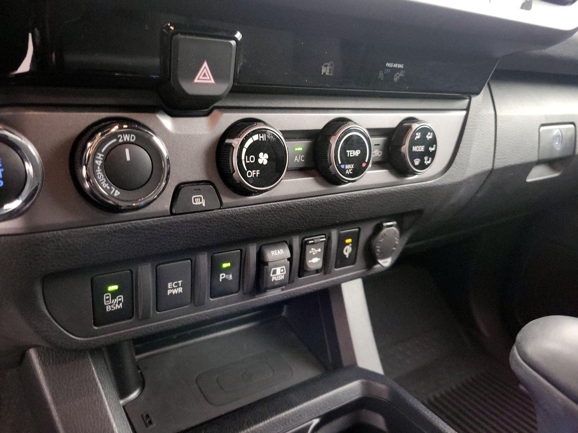 Thumbnail: 2018 Toyota Tacoma - 16