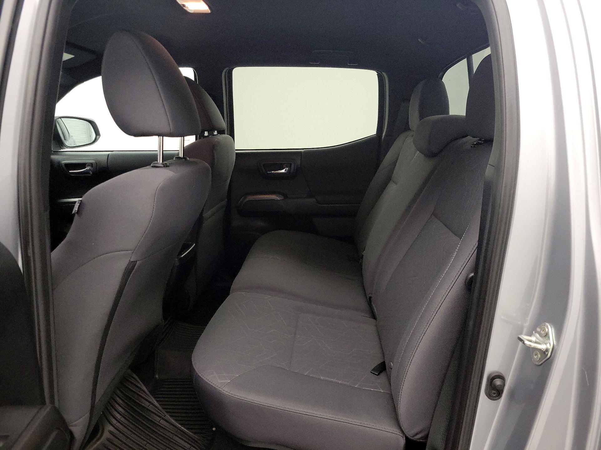 Thumbnail: 2018 Toyota Tacoma - 18