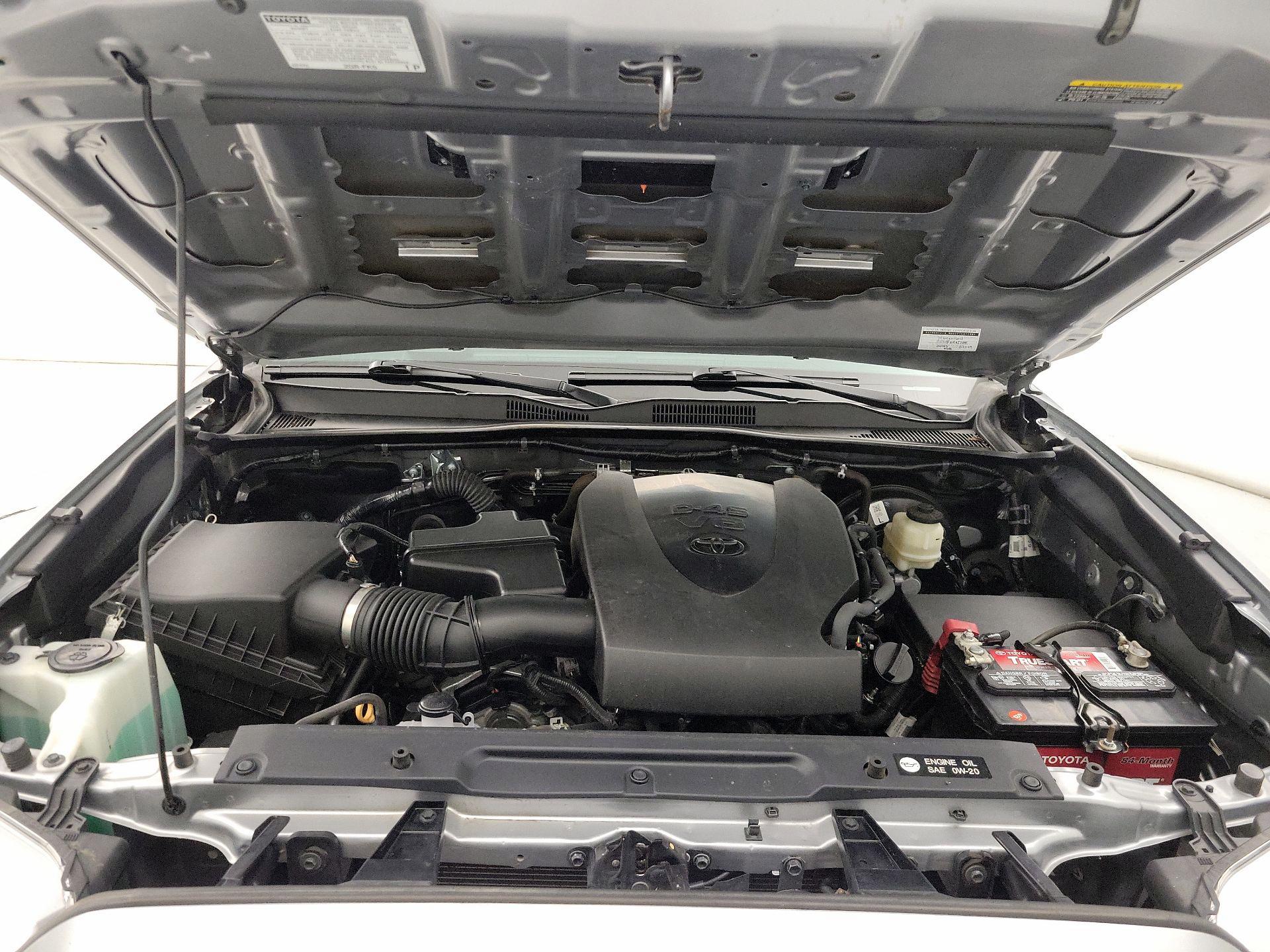 Thumbnail: 2018 Toyota Tacoma - 20