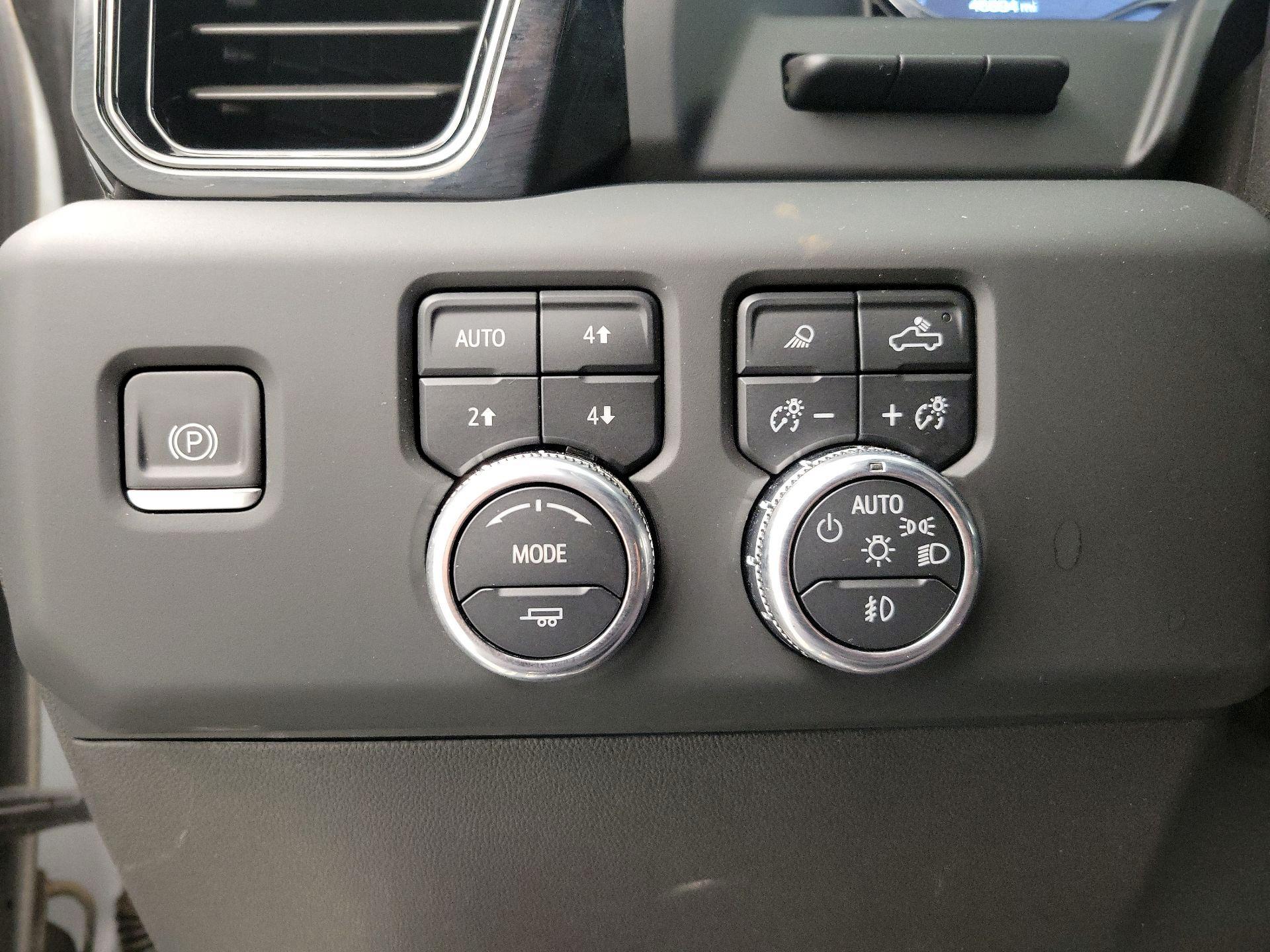 Thumbnail: 2024 GMC Sierra 2500 - 13