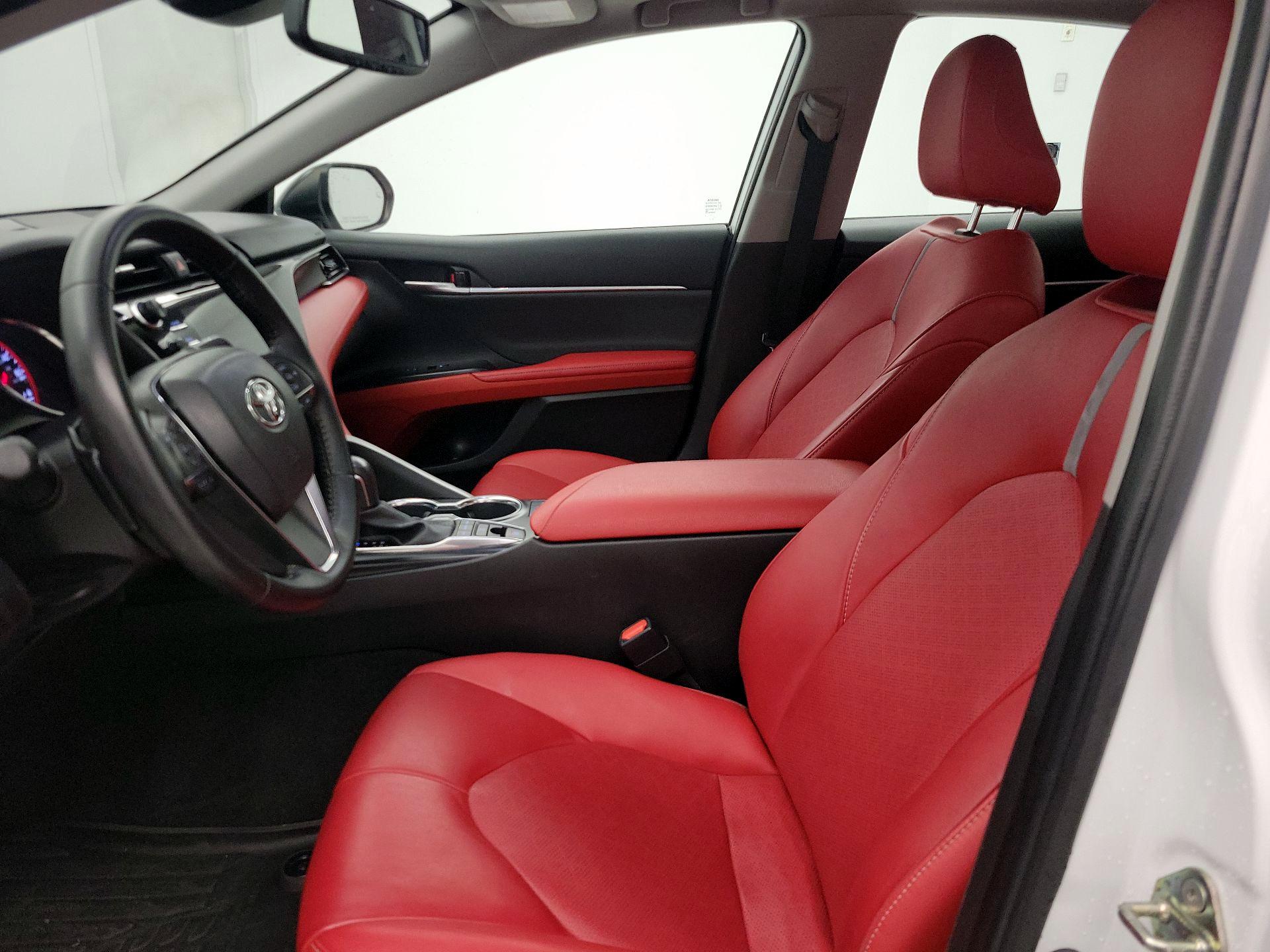 Thumbnail: 2020 Toyota Camry - 11