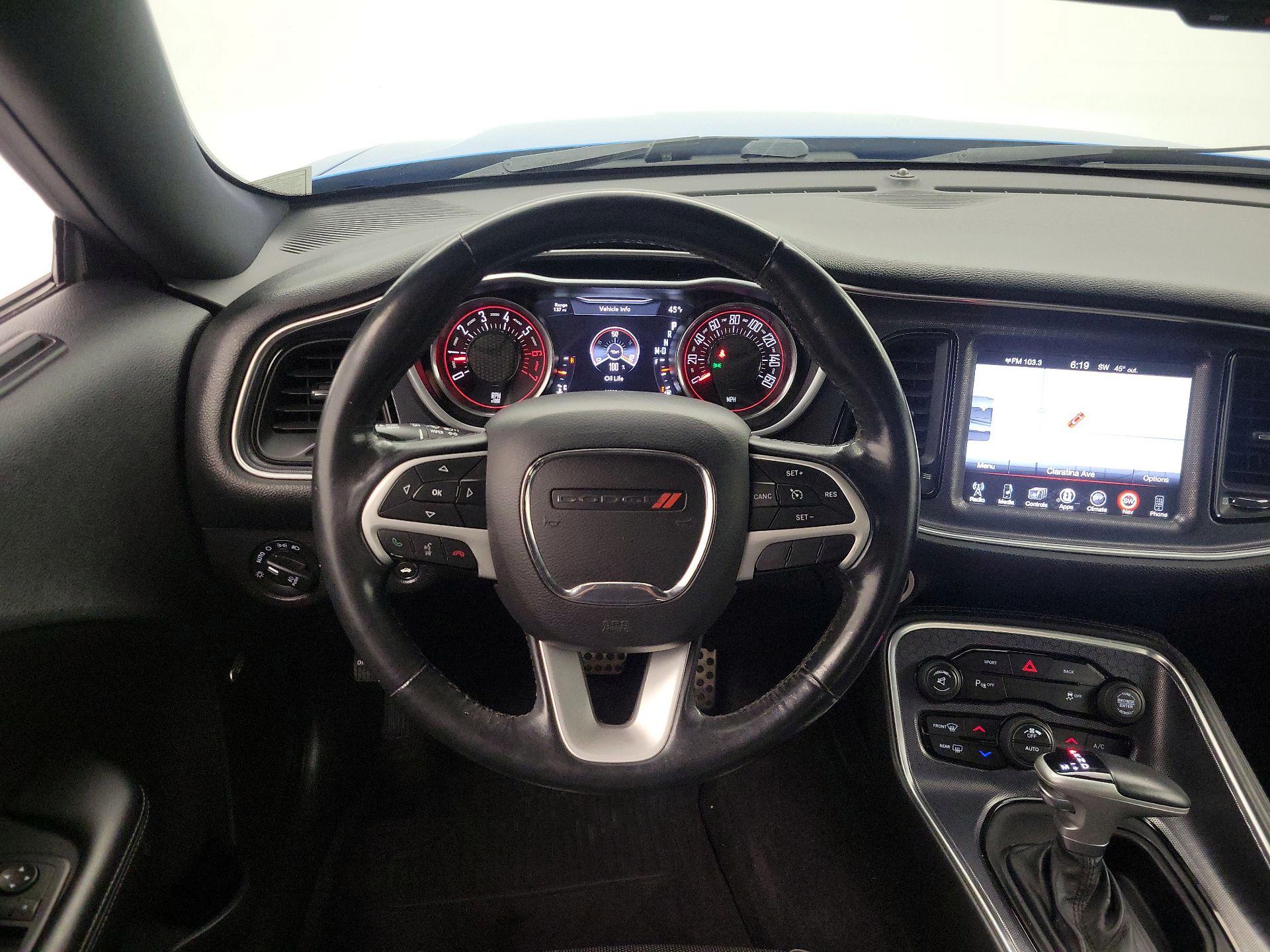 Thumbnail: 2016 Dodge Challenger - 10