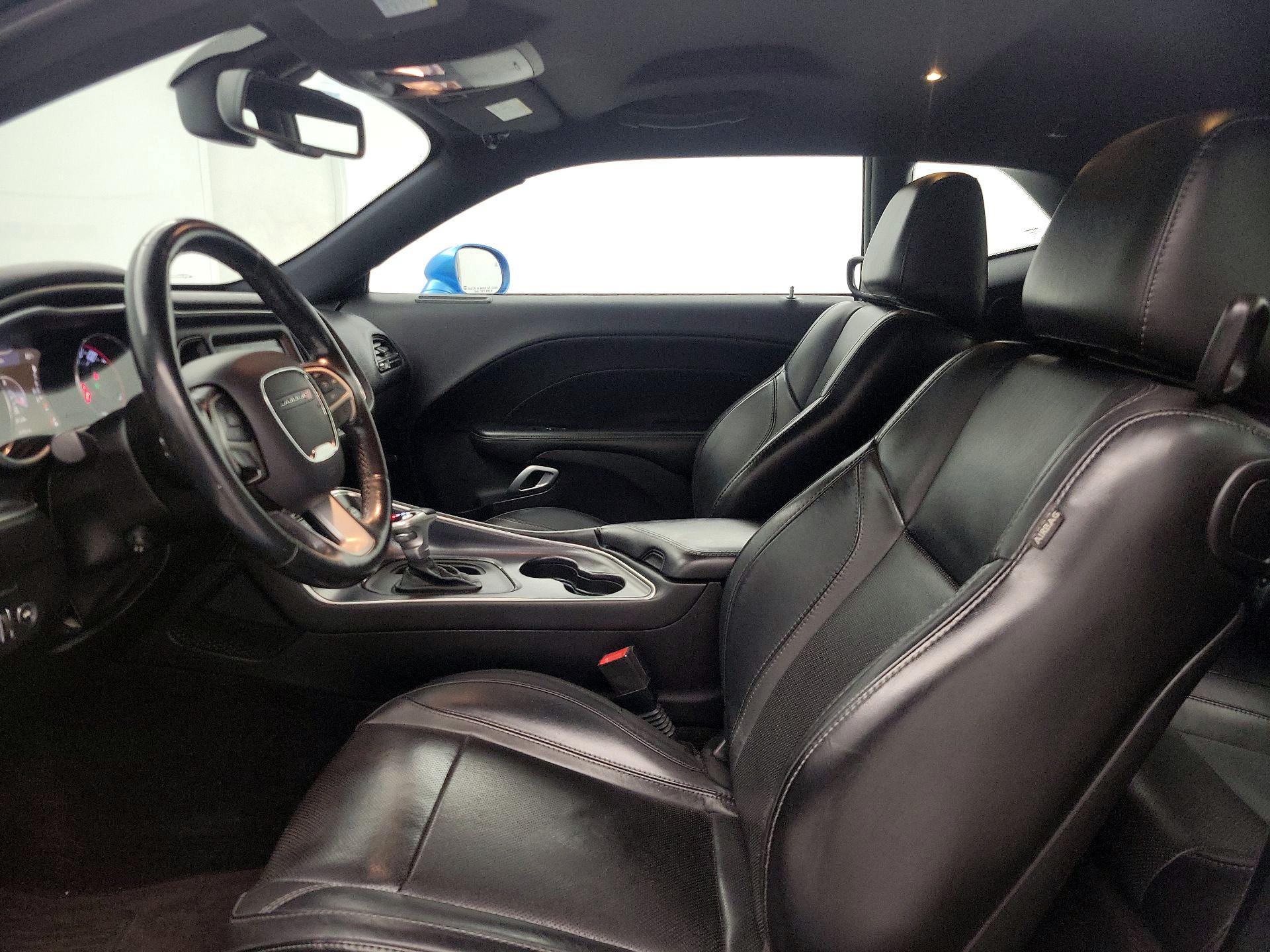 Thumbnail: 2016 Dodge Challenger - 11