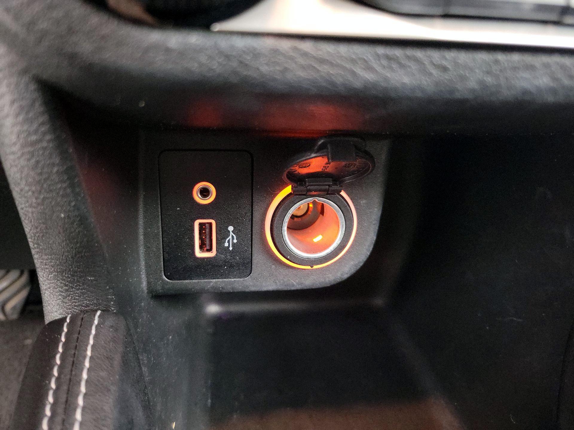 Thumbnail: 2018 Nissan Kicks - 18