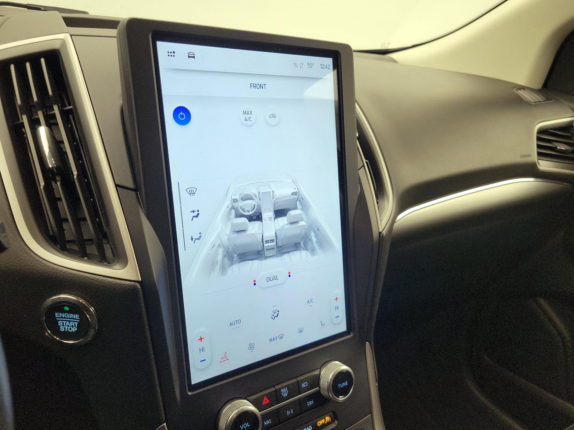 Thumbnail: 2022 Ford Edge - 16