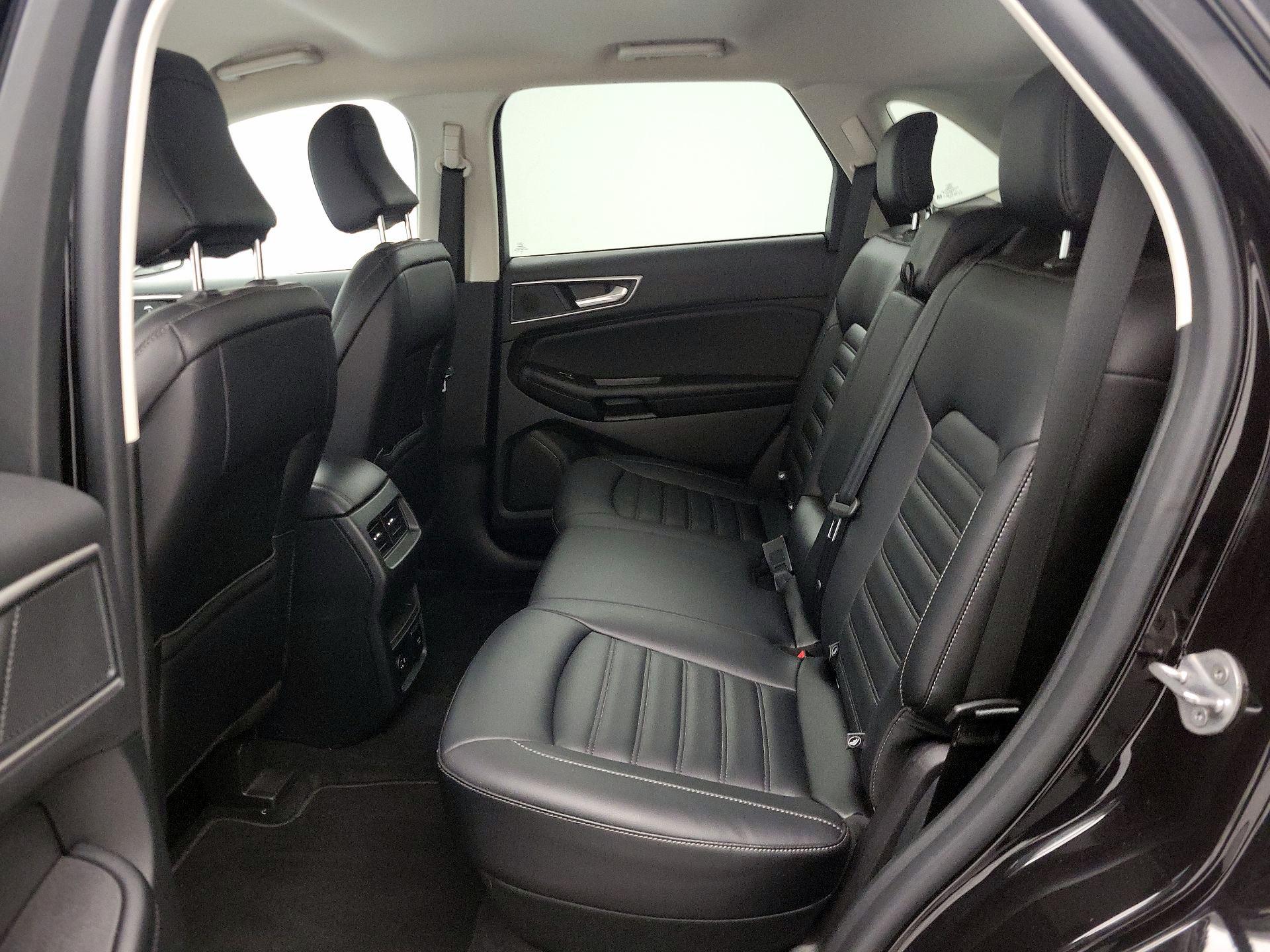 Thumbnail: 2022 Ford Edge - 19