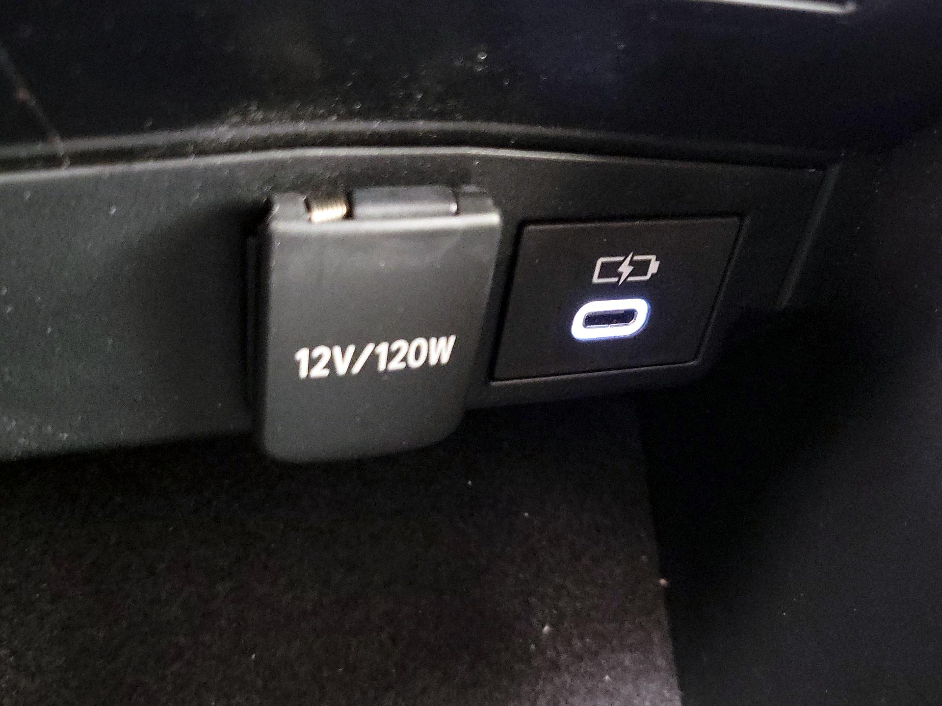 Thumbnail: 2023 Toyota Corolla - 18