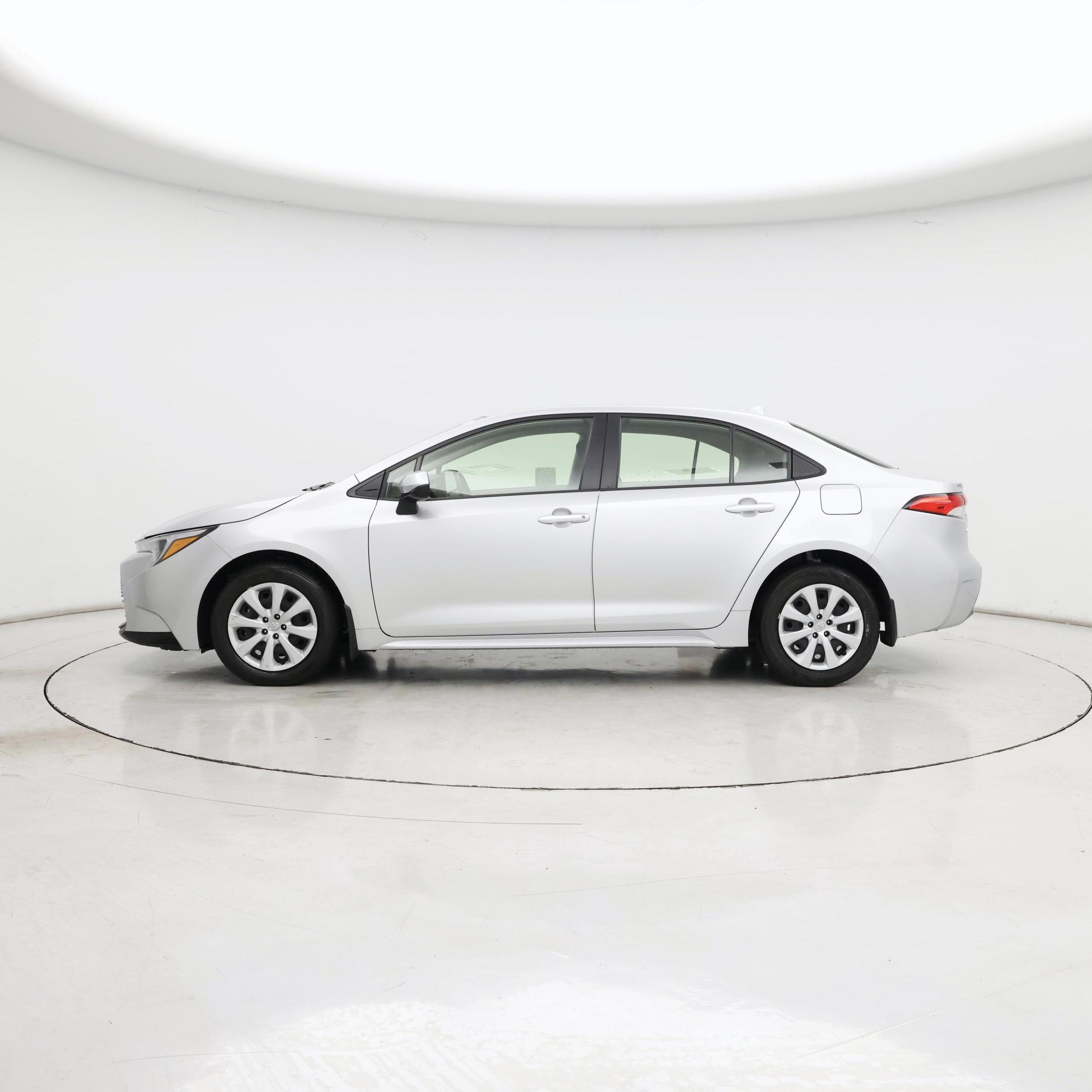 Thumbnail: 2023 Toyota Corolla - 3