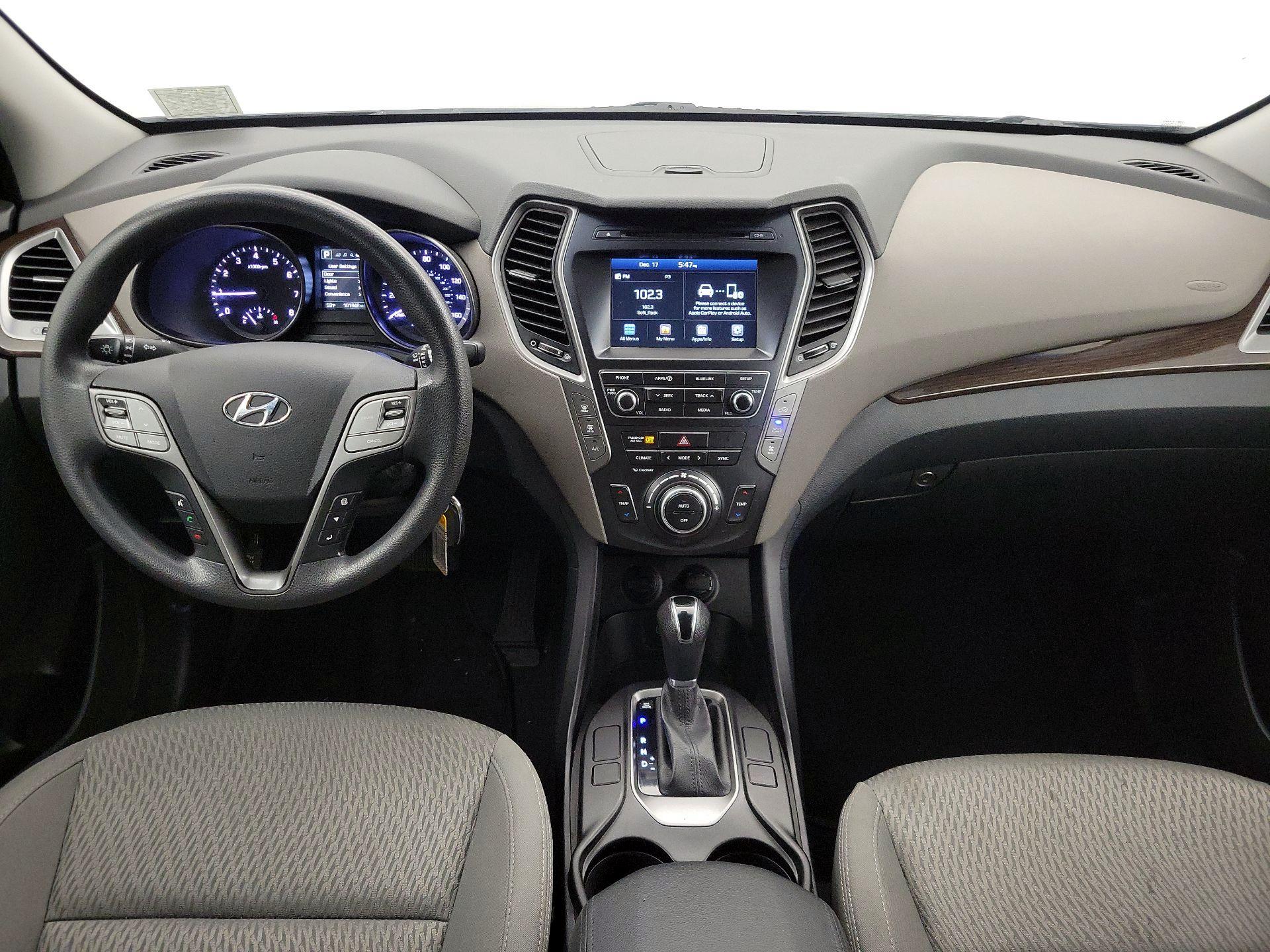 Thumbnail: 2017 Hyundai Santa Fe - 9