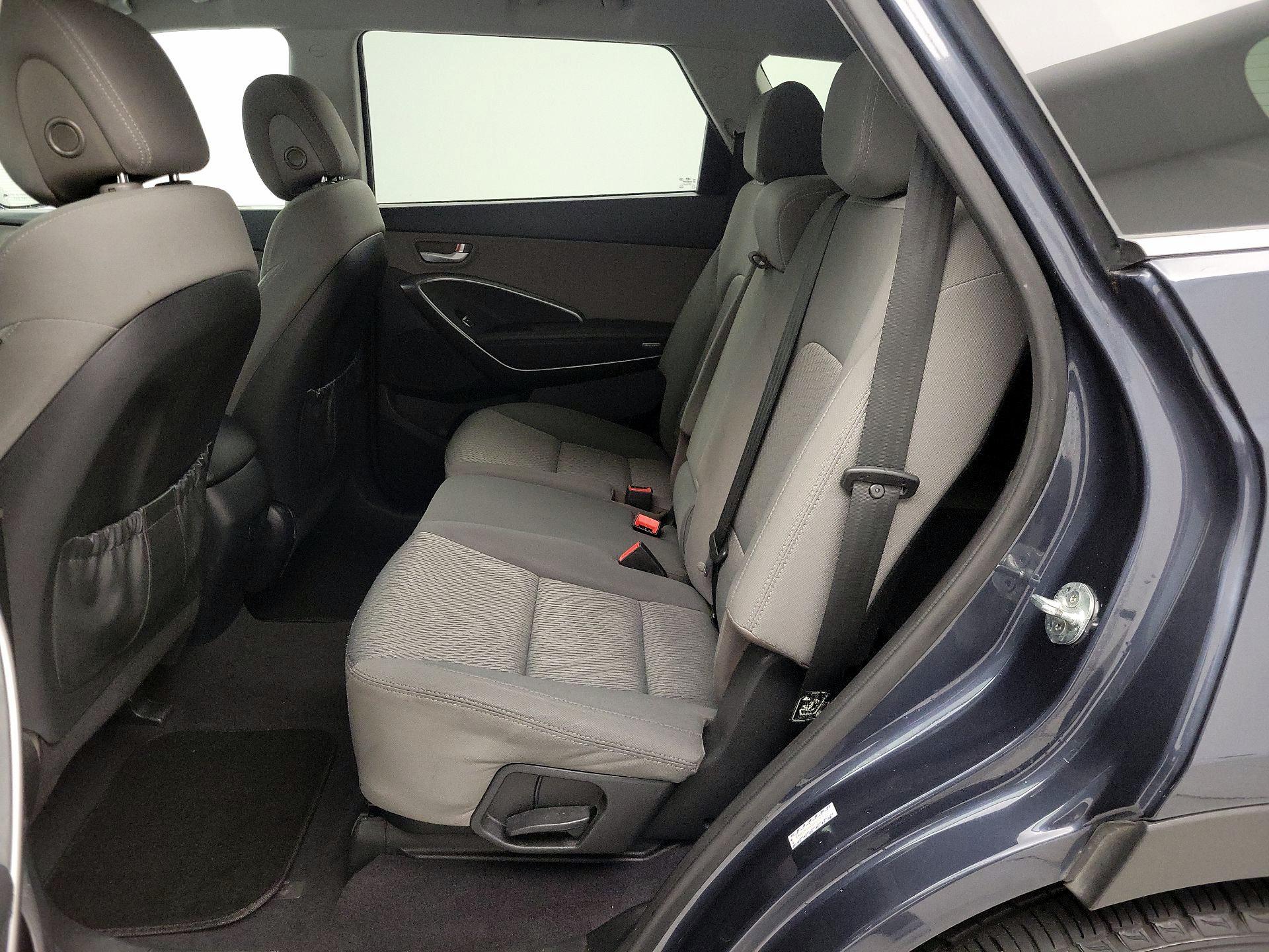 Thumbnail: 2017 Hyundai Santa Fe - 19