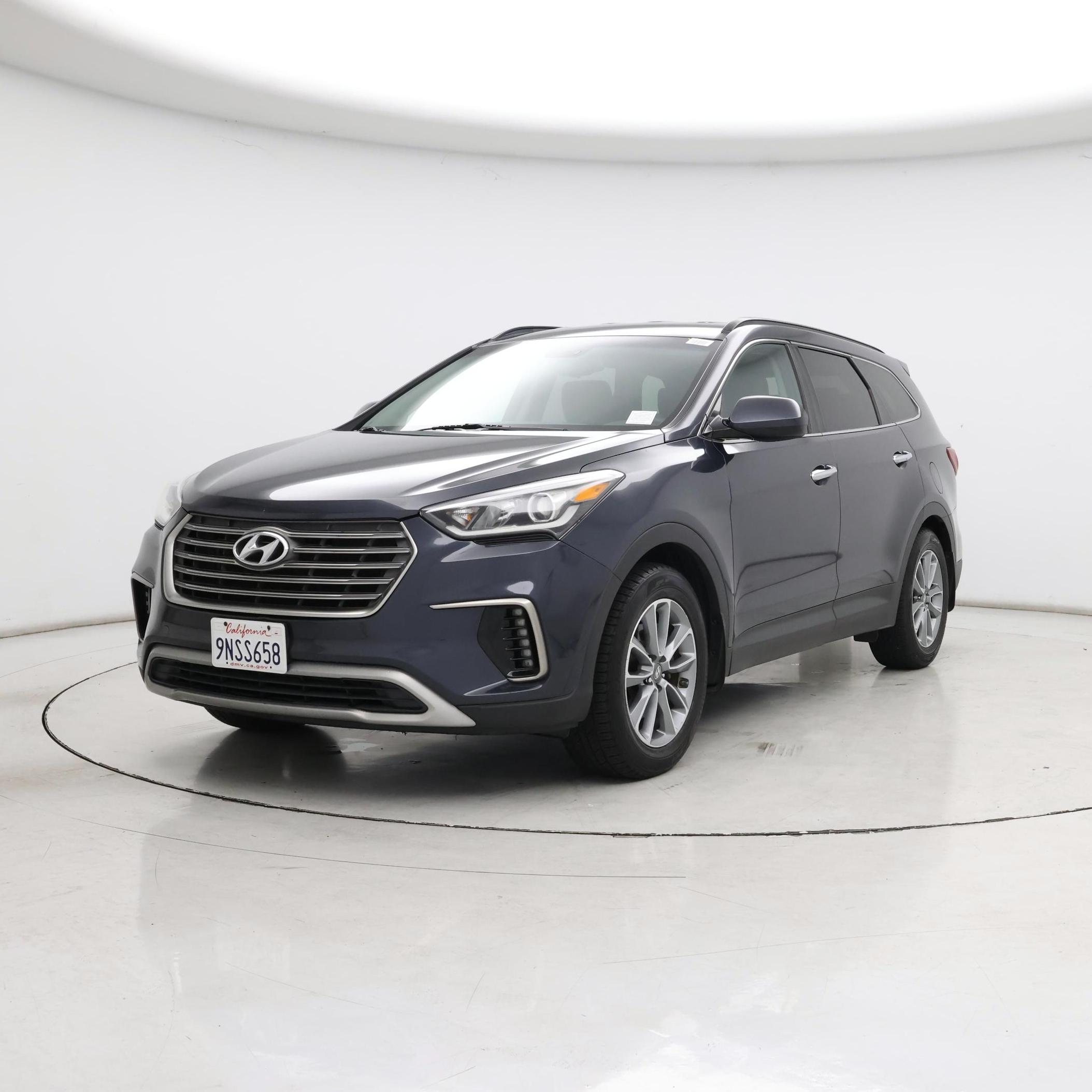 Thumbnail: 2017 Hyundai Santa Fe - 4