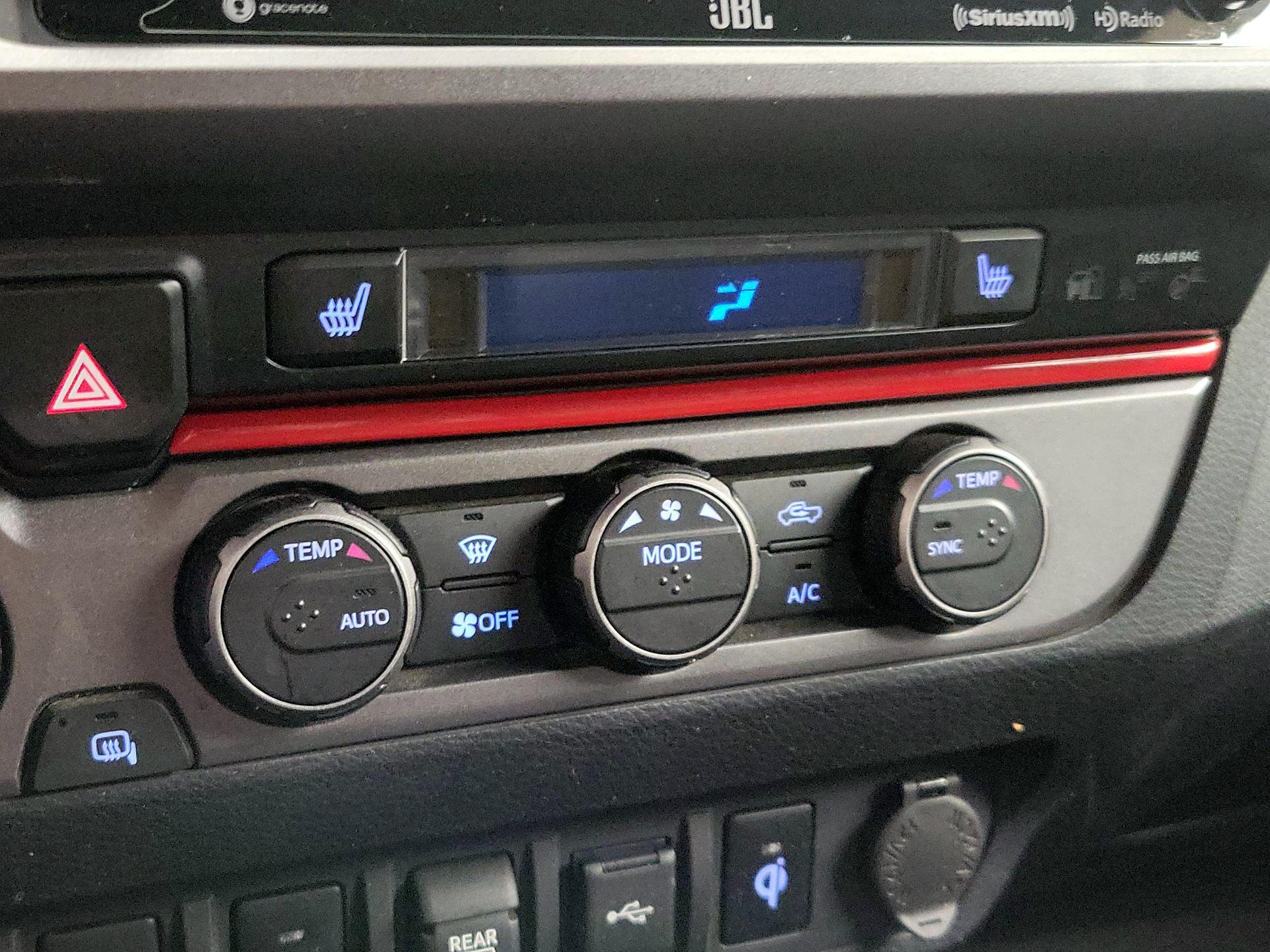 Thumbnail: 2021 Toyota Tacoma - 17