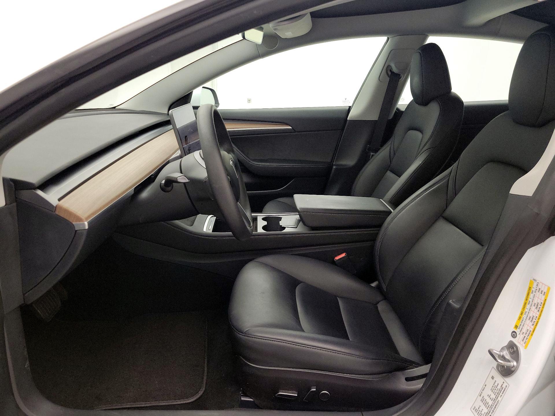 Thumbnail: 2023 Tesla Model 3 - 11