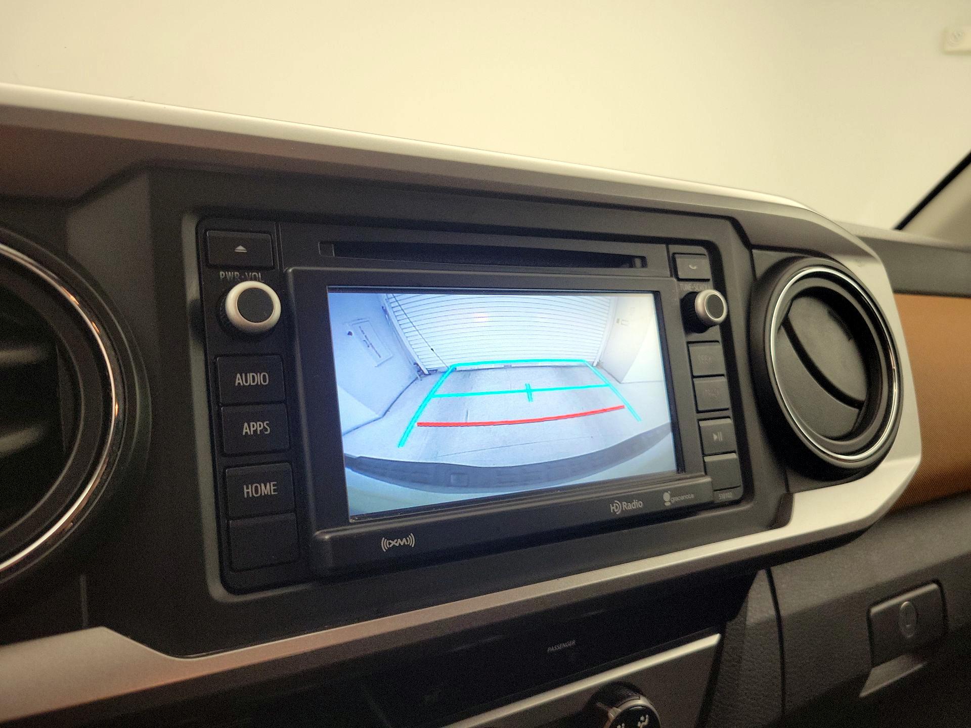 Thumbnail: 2017 Toyota Tacoma - 14