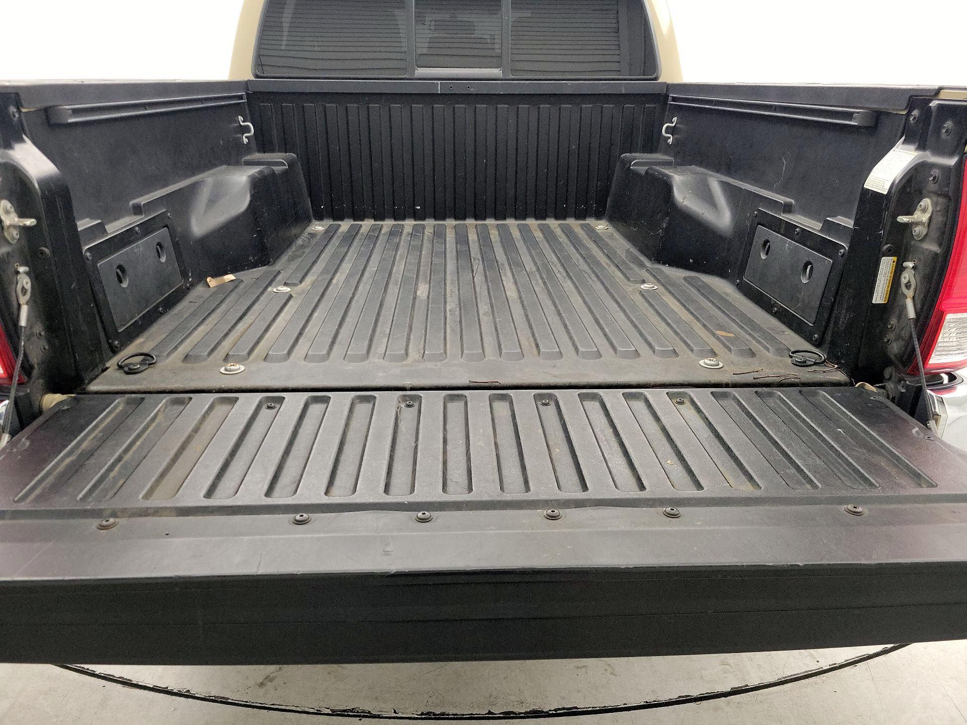 Thumbnail: 2017 Toyota Tacoma - 20