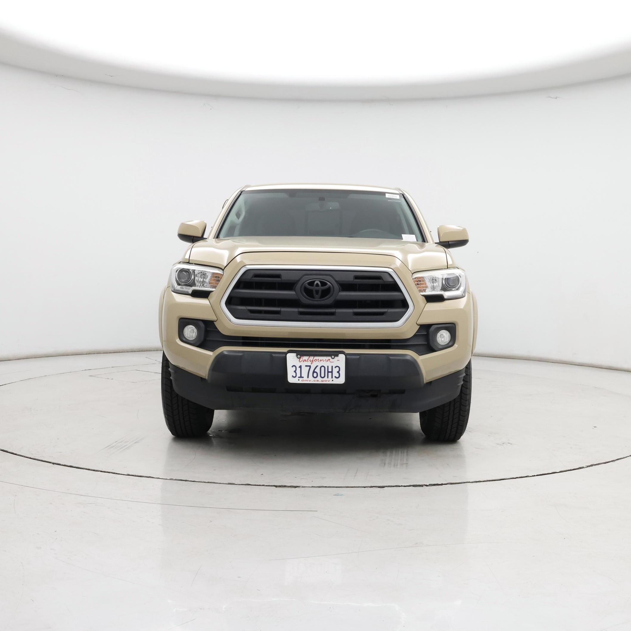 Thumbnail: 2017 Toyota Tacoma - 5