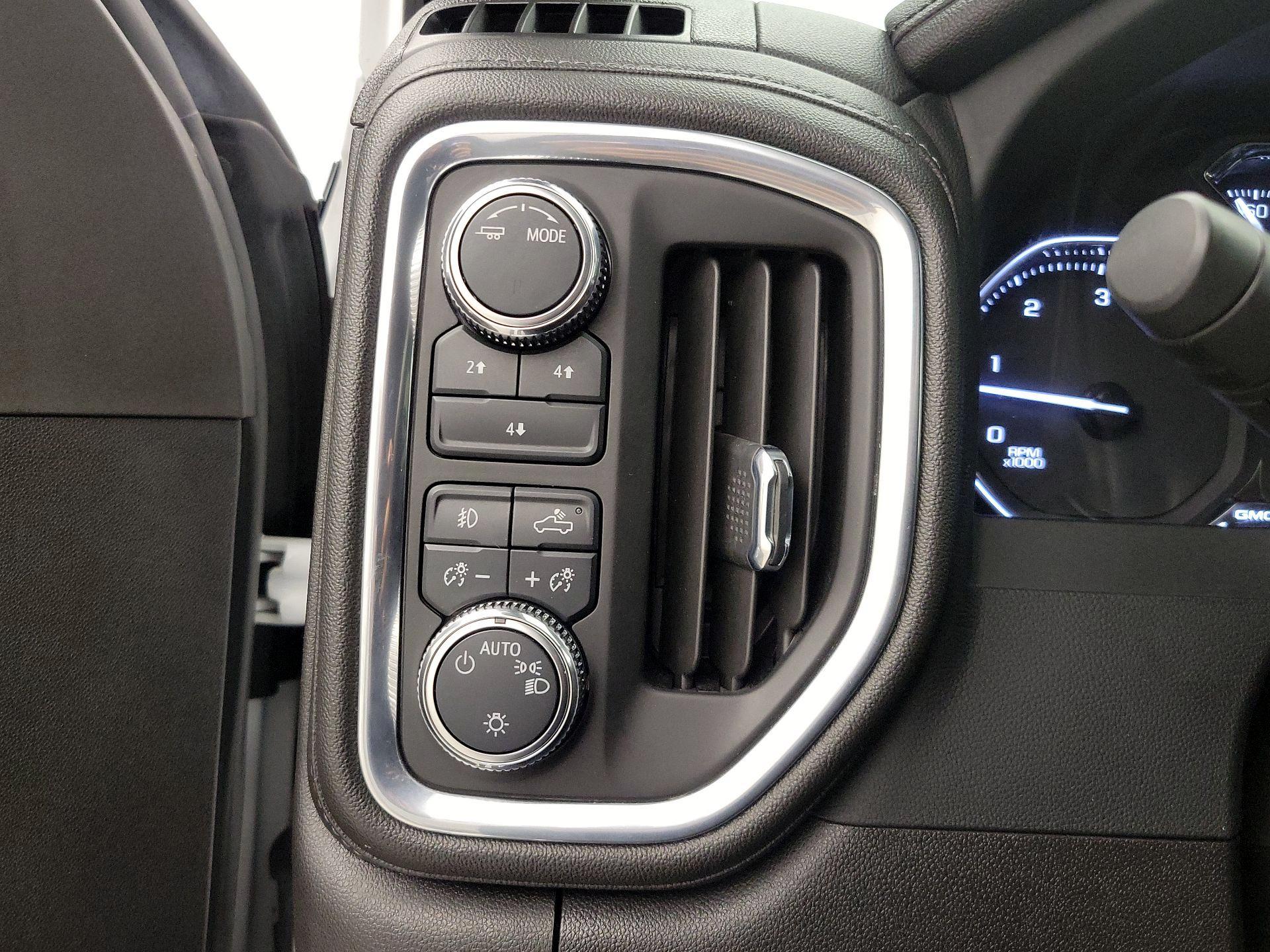 Thumbnail: 2023 GMC Sierra 3500 - 13