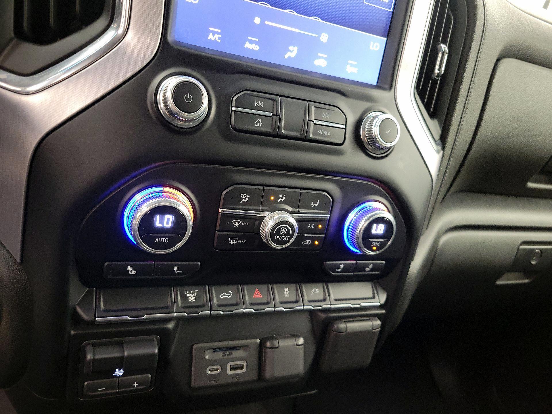 Thumbnail: 2023 GMC Sierra 3500 - 16